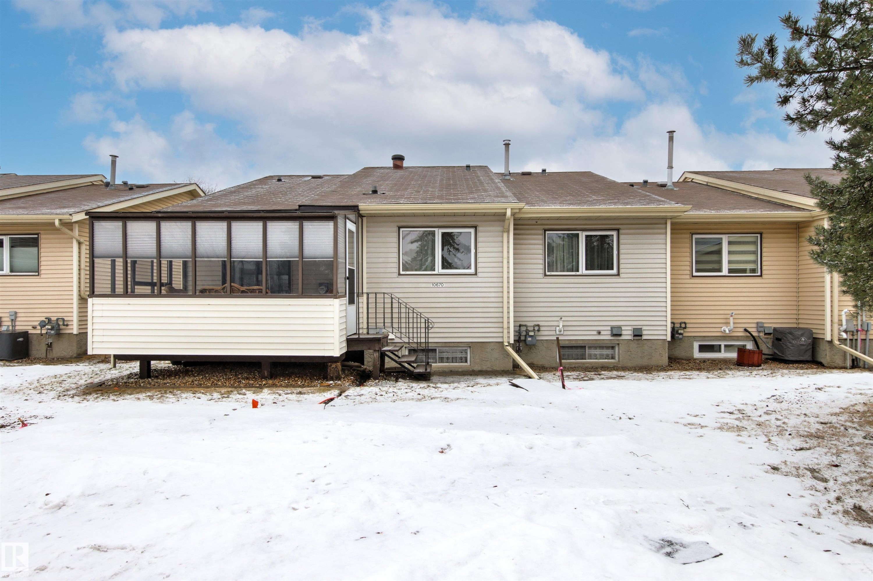 10670 153 Avenue, Edmonton, AB - Outdoor