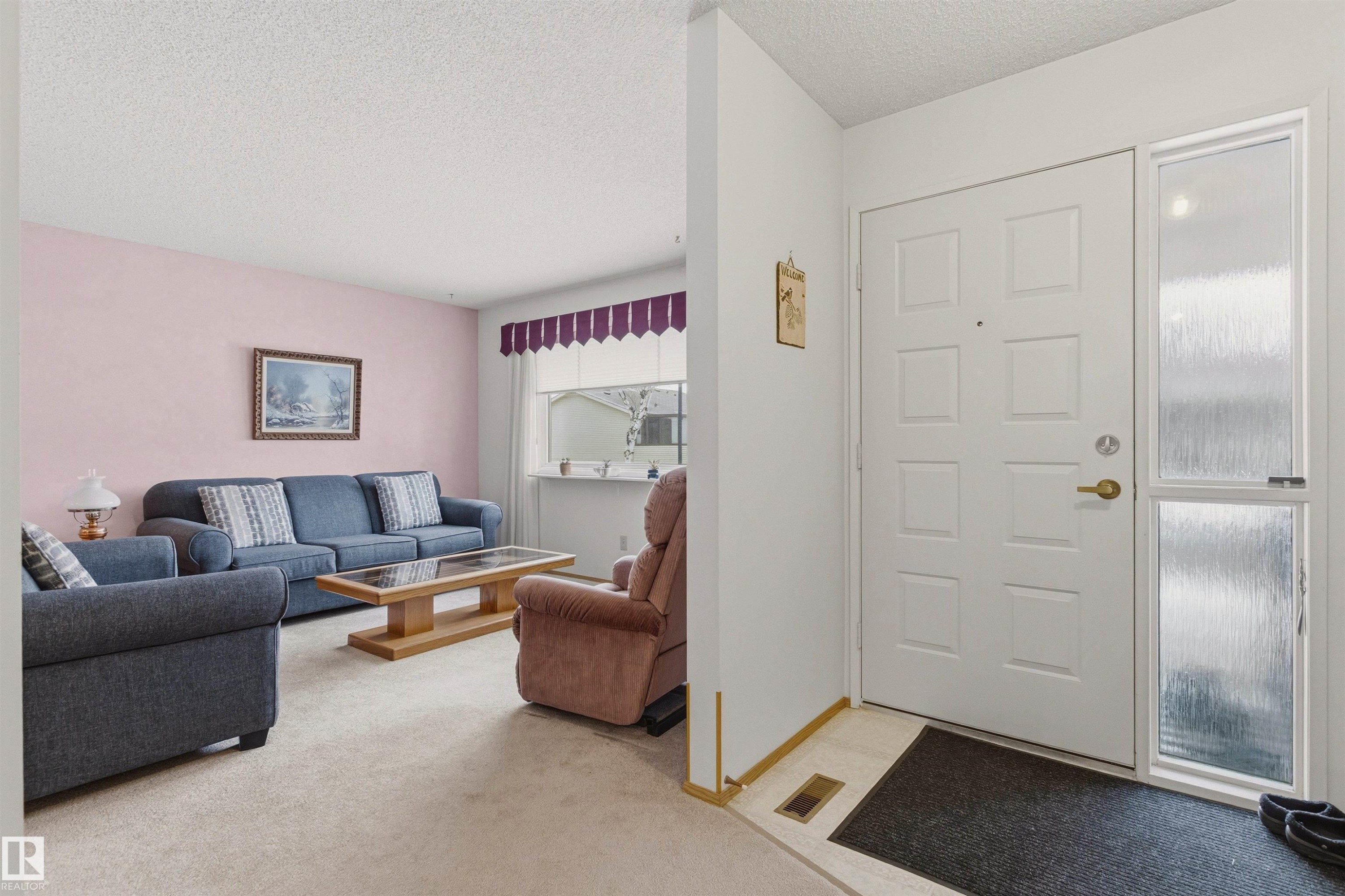 10670 153 Avenue, Edmonton, AB - Indoor Photo Showing Other Room