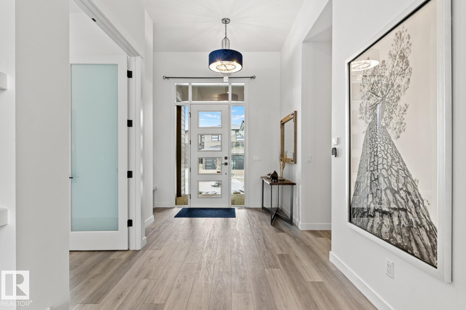 4832 Knight Crescent, Edmonton, AB - Indoor Photo Showing Other Room