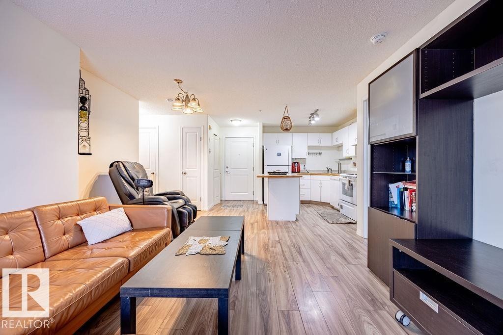 316 10535 122 Street, Edmonton, AB - Indoor