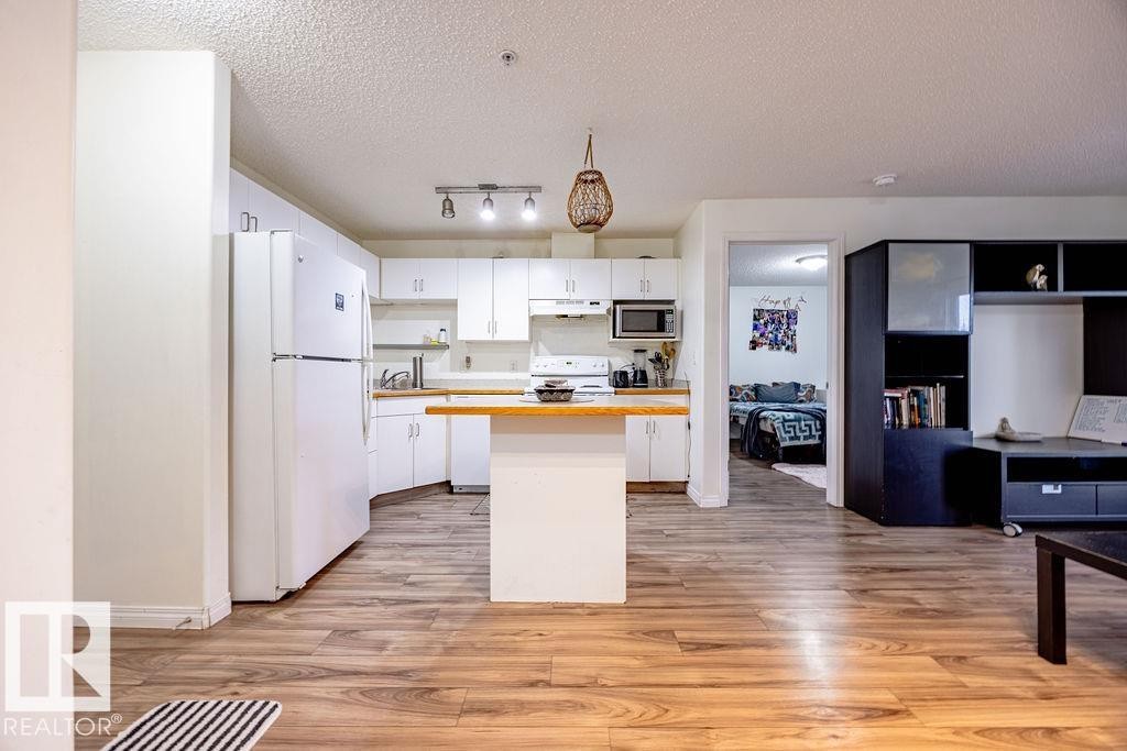 316 10535 122 Street, Edmonton, AB - Indoor Photo Showing Kitchen