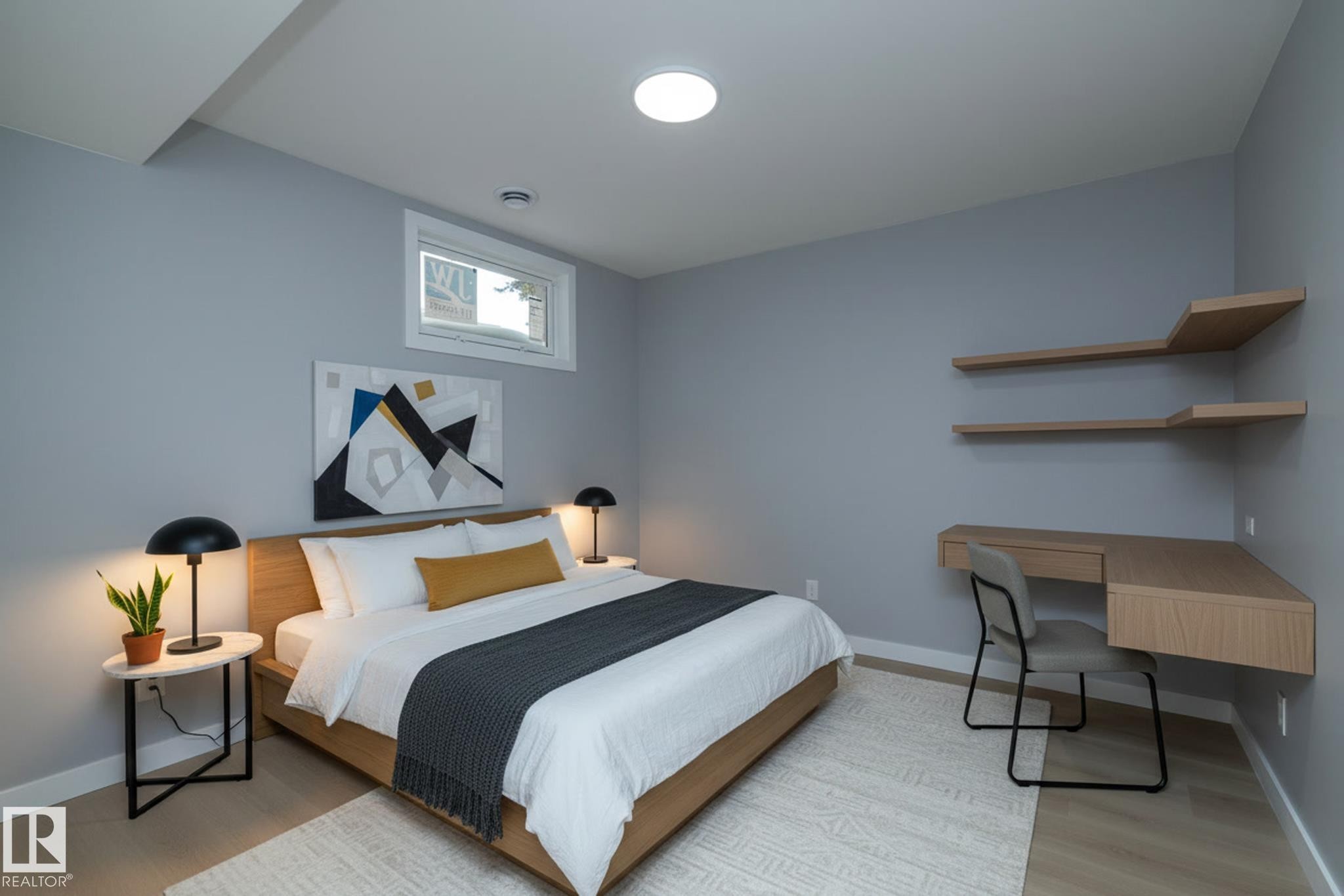 8008 159 Street, Edmonton, AB - Indoor Photo Showing Bedroom