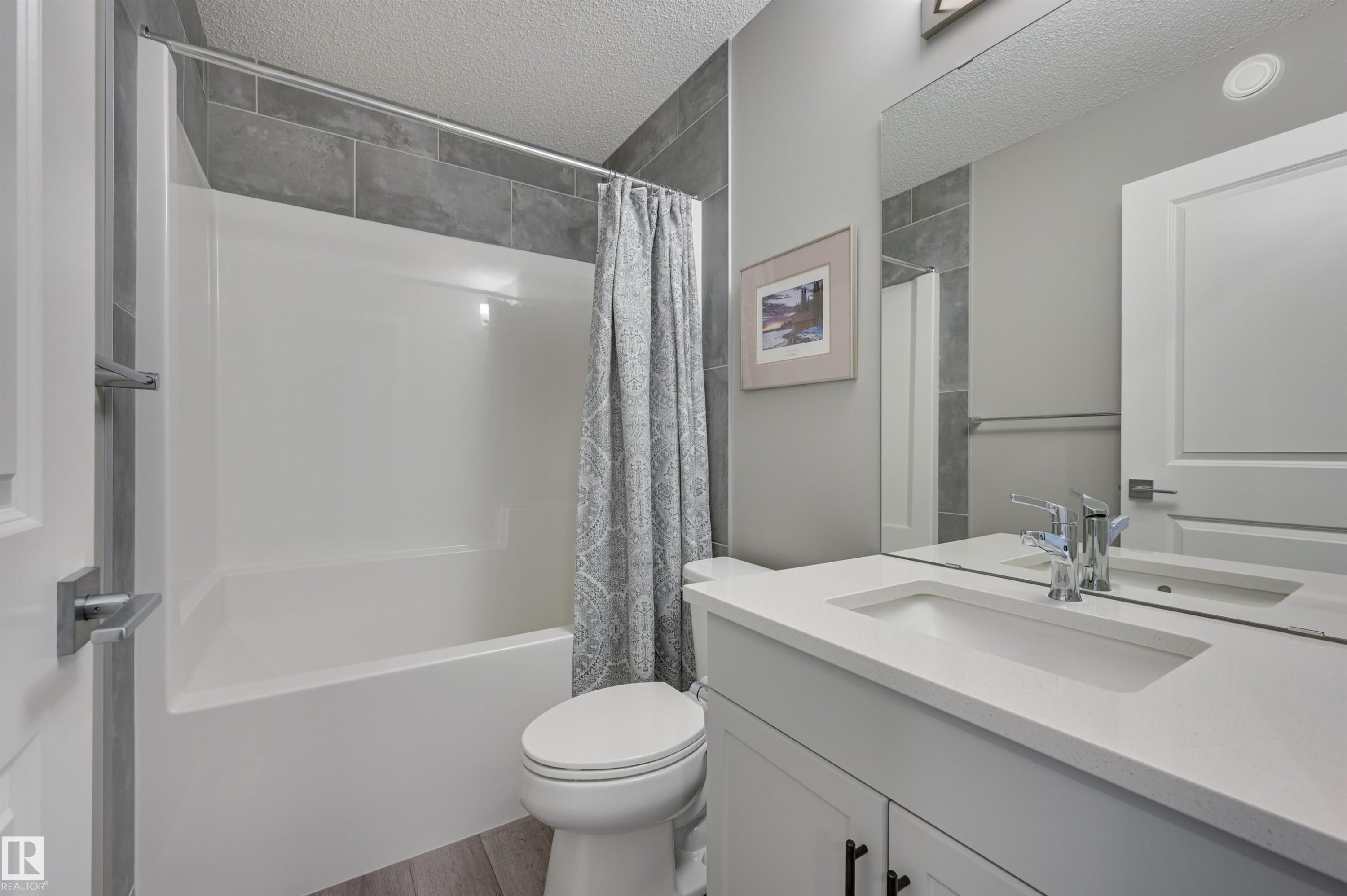 5158 Lark Crescent, Edmonton, AB - Indoor Photo Showing Bathroom