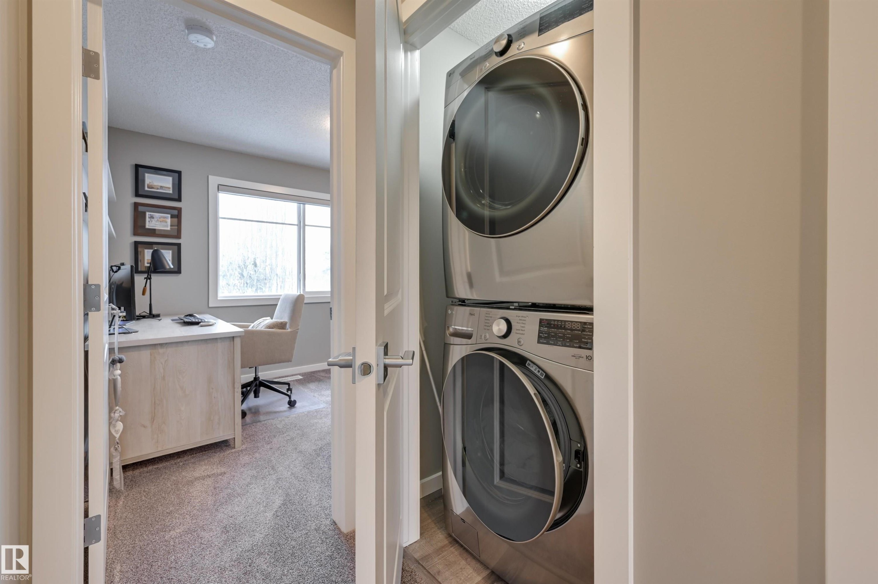 5158 Lark Crescent, Edmonton, AB - Indoor Photo Showing Laundry Room
