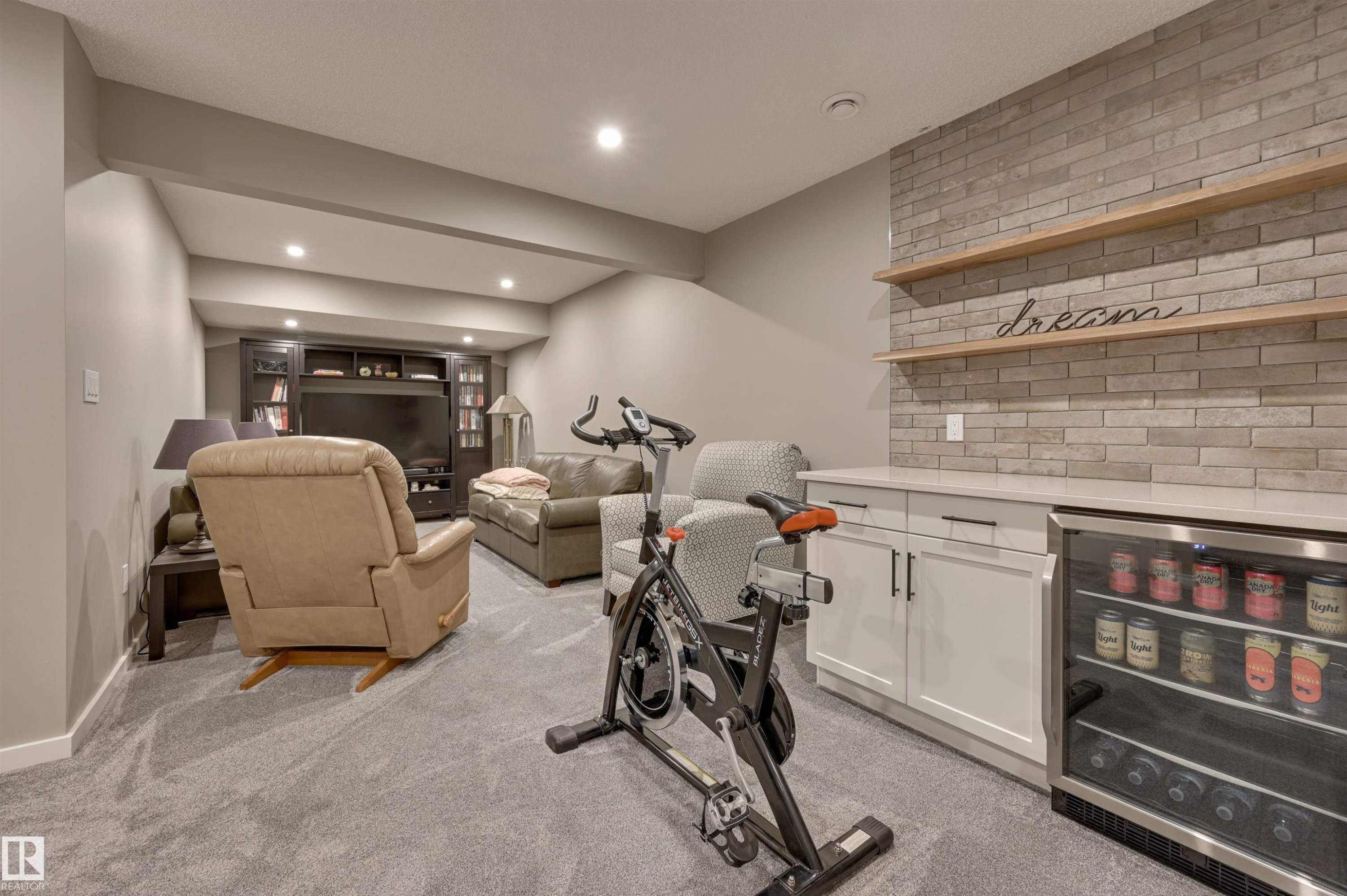 5158 Lark Crescent, Edmonton, AB - Indoor