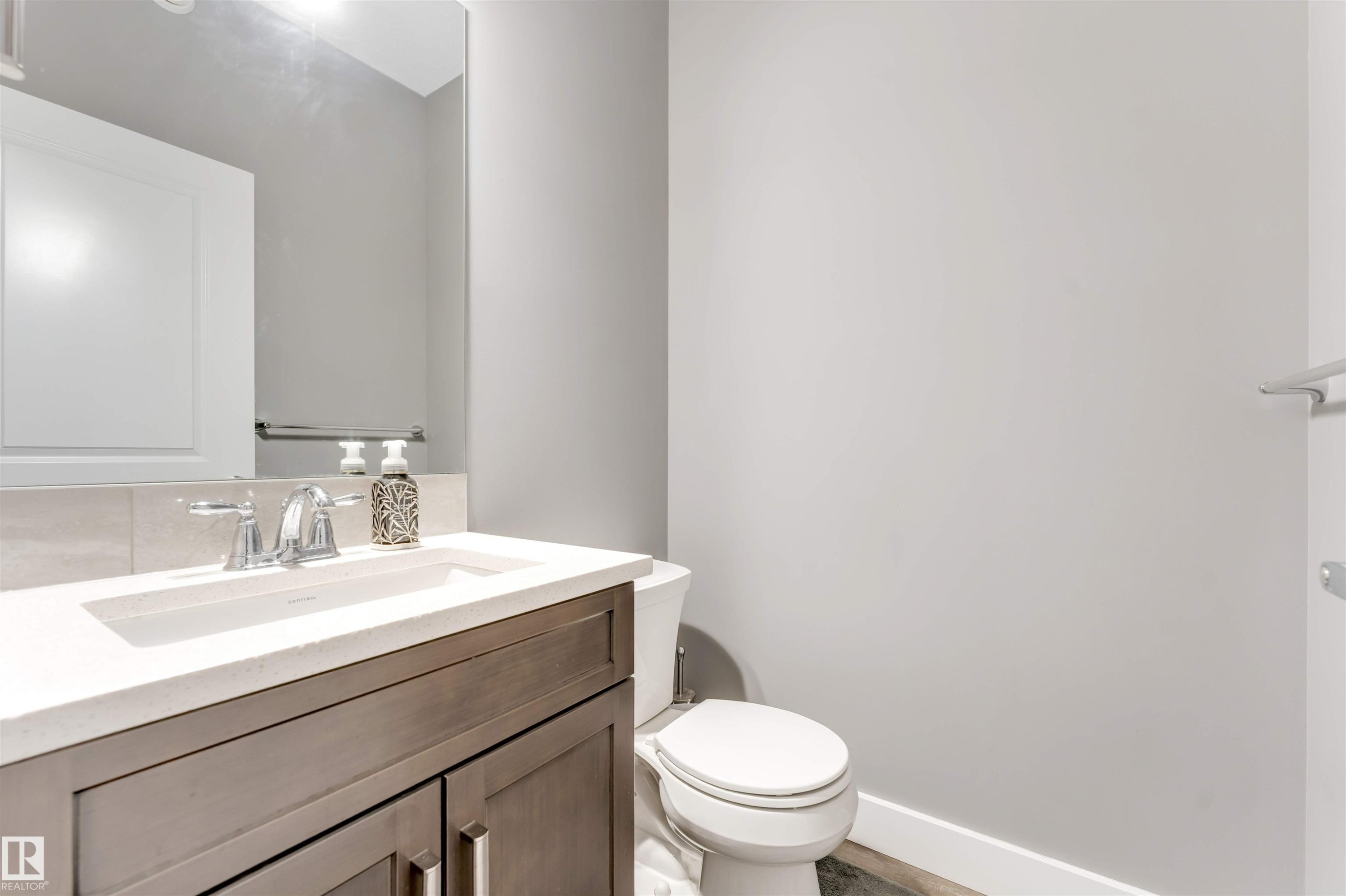2987 Chokecherry Common Sw, Edmonton, AB - Indoor Photo Showing Bathroom