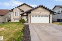 704 Grouse Close Cold Lake, AB T9M 0A5