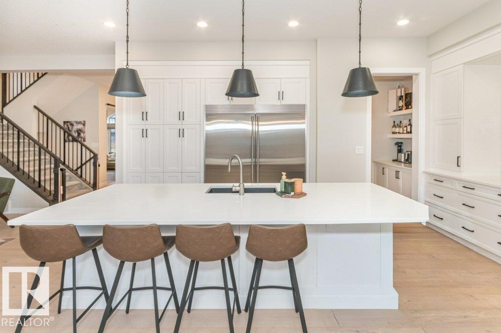 698 Howatt Drive Sw, Edmonton, AB - Indoor Photo Showing Kitchen With Upgraded Kitchen