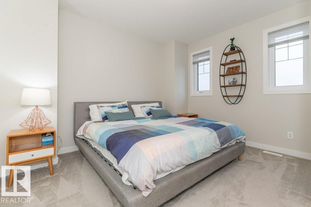 698 Howatt Drive Sw, Edmonton, AB - Indoor Photo Showing Bedroom