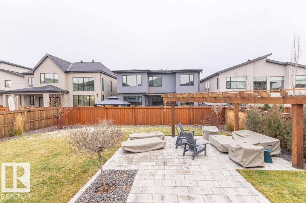 698 Howatt Drive Sw, Edmonton, AB - Outdoor