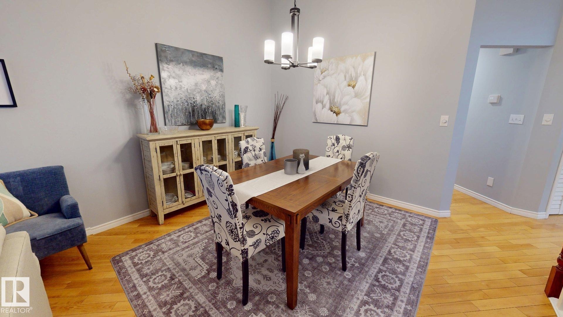740 Wilkin Close, Edmonton, AB - Indoor Photo Showing Dining Room