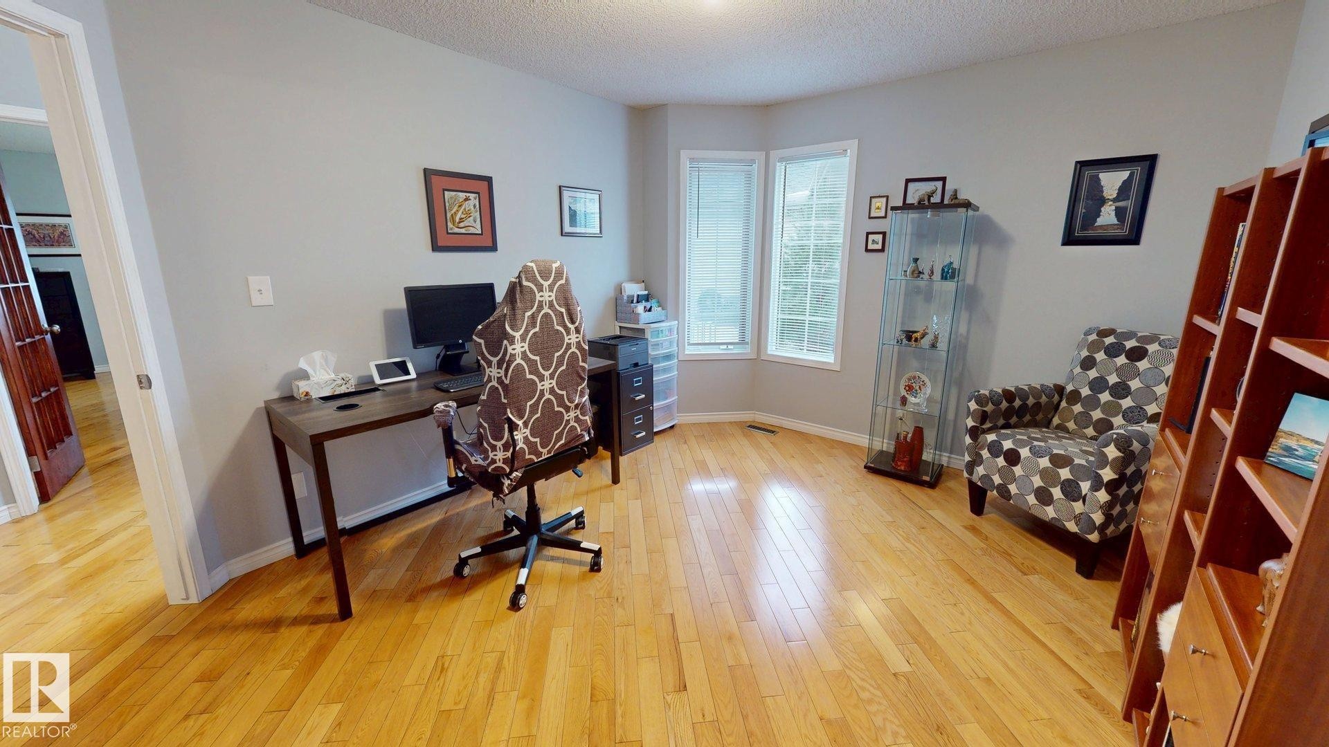 740 Wilkin Close, Edmonton, AB - Indoor Photo Showing Office