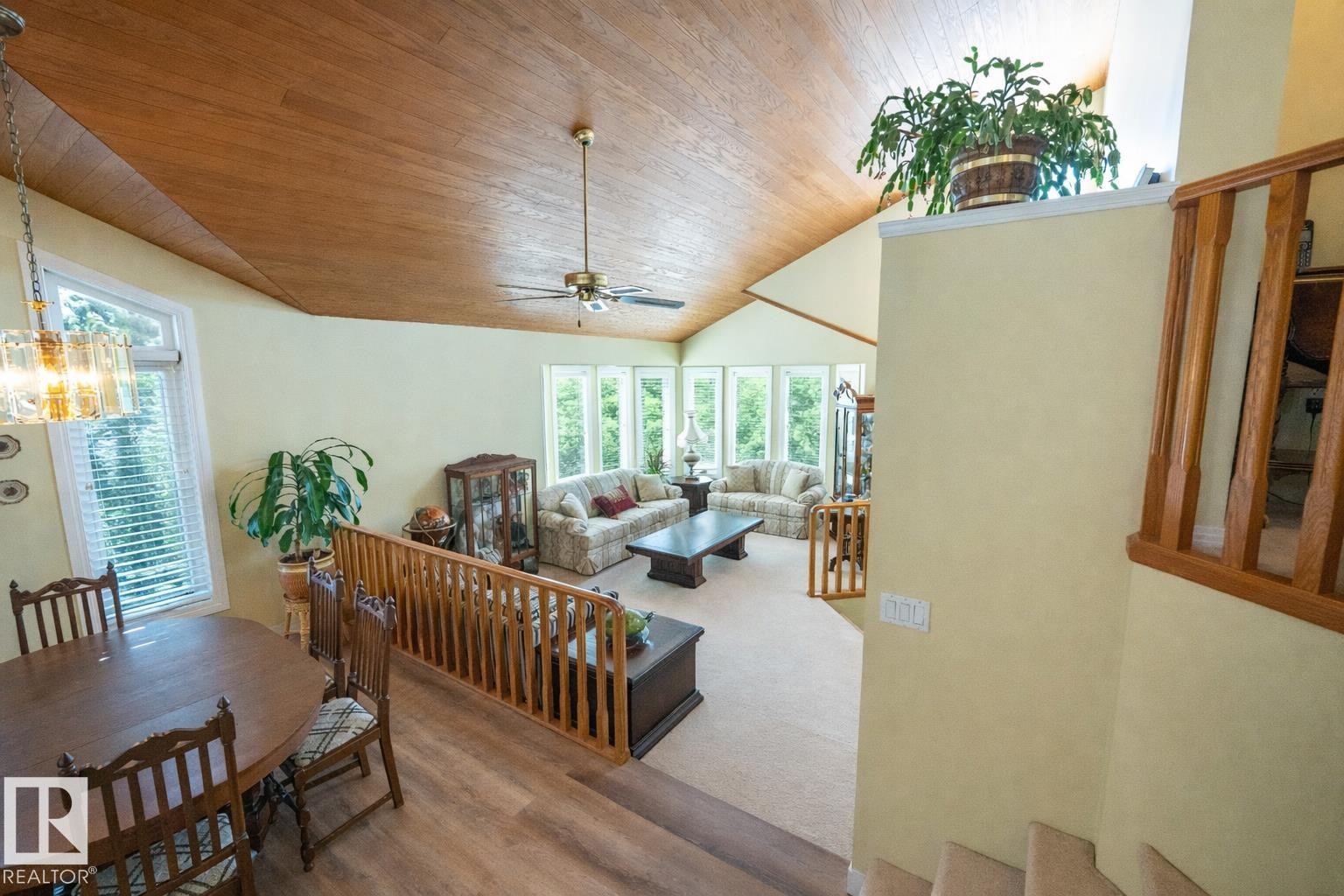 471 Ronning Street, Edmonton, AB - Indoor Photo Showing Dining Room
