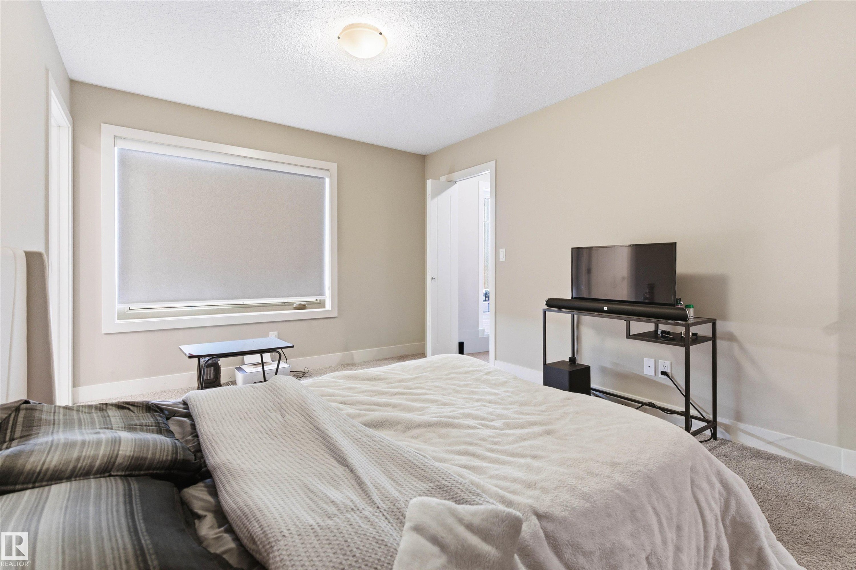 99 804 Welsh Drive, Edmonton, AB - Indoor Photo Showing Bedroom