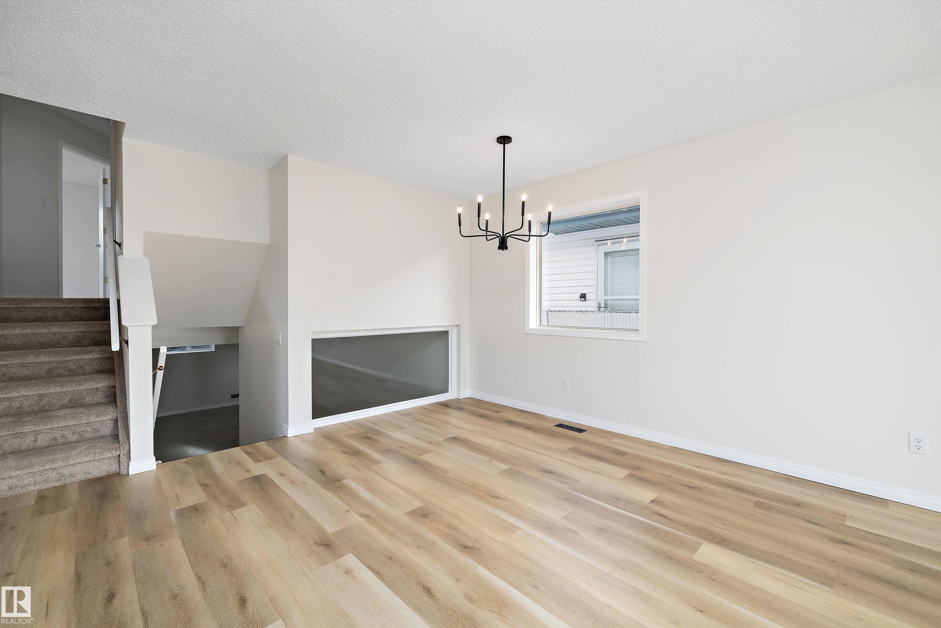 5914 162A Avenue, Edmonton, AB - Indoor