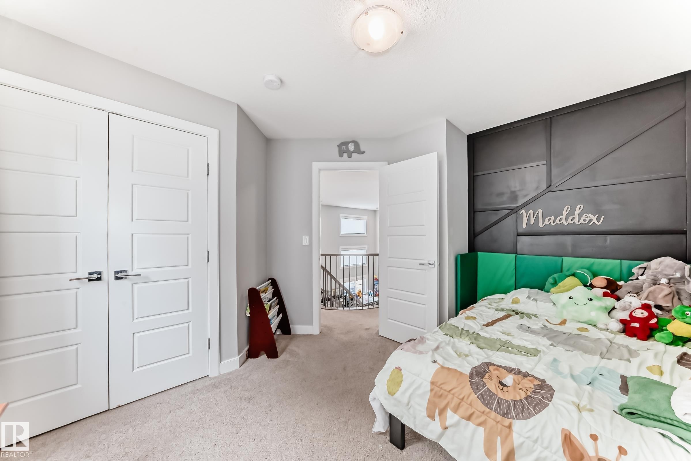 2011 201 Street, Edmonton, AB - Indoor Photo Showing Bedroom