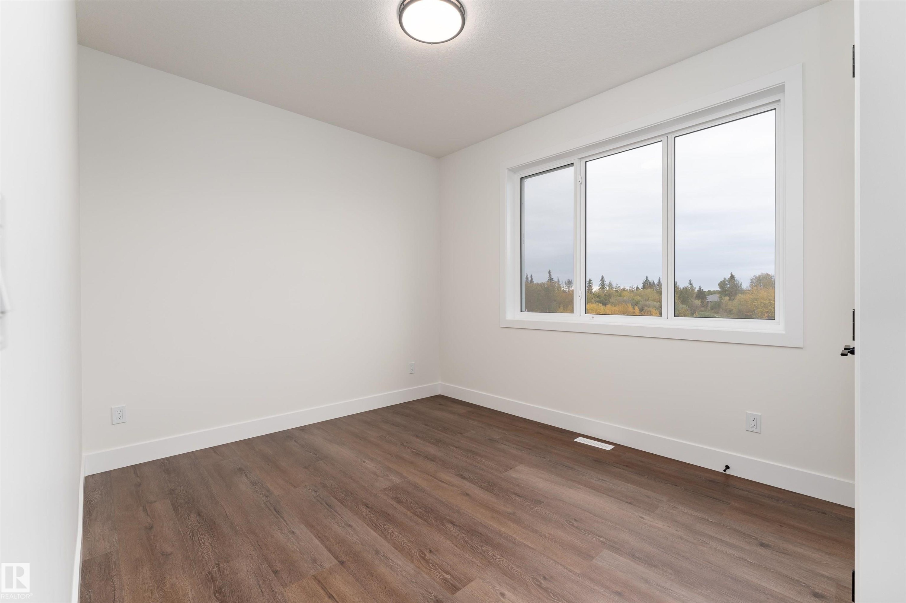 43 Maple Crescent, Gibbons, AB - Indoor Photo Showing Other Room