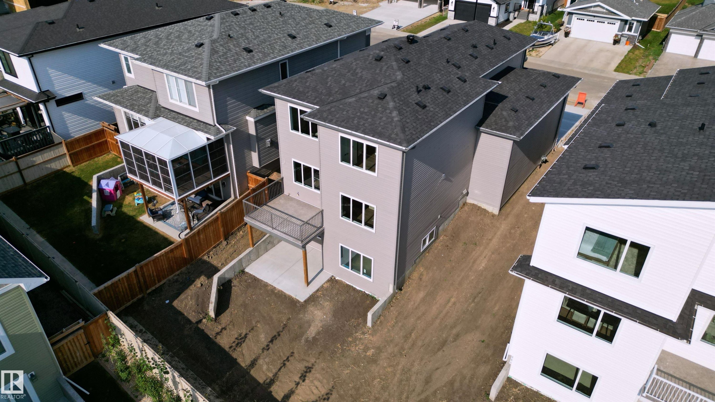 43 Maple Crescent, Gibbons, AB - Outdoor