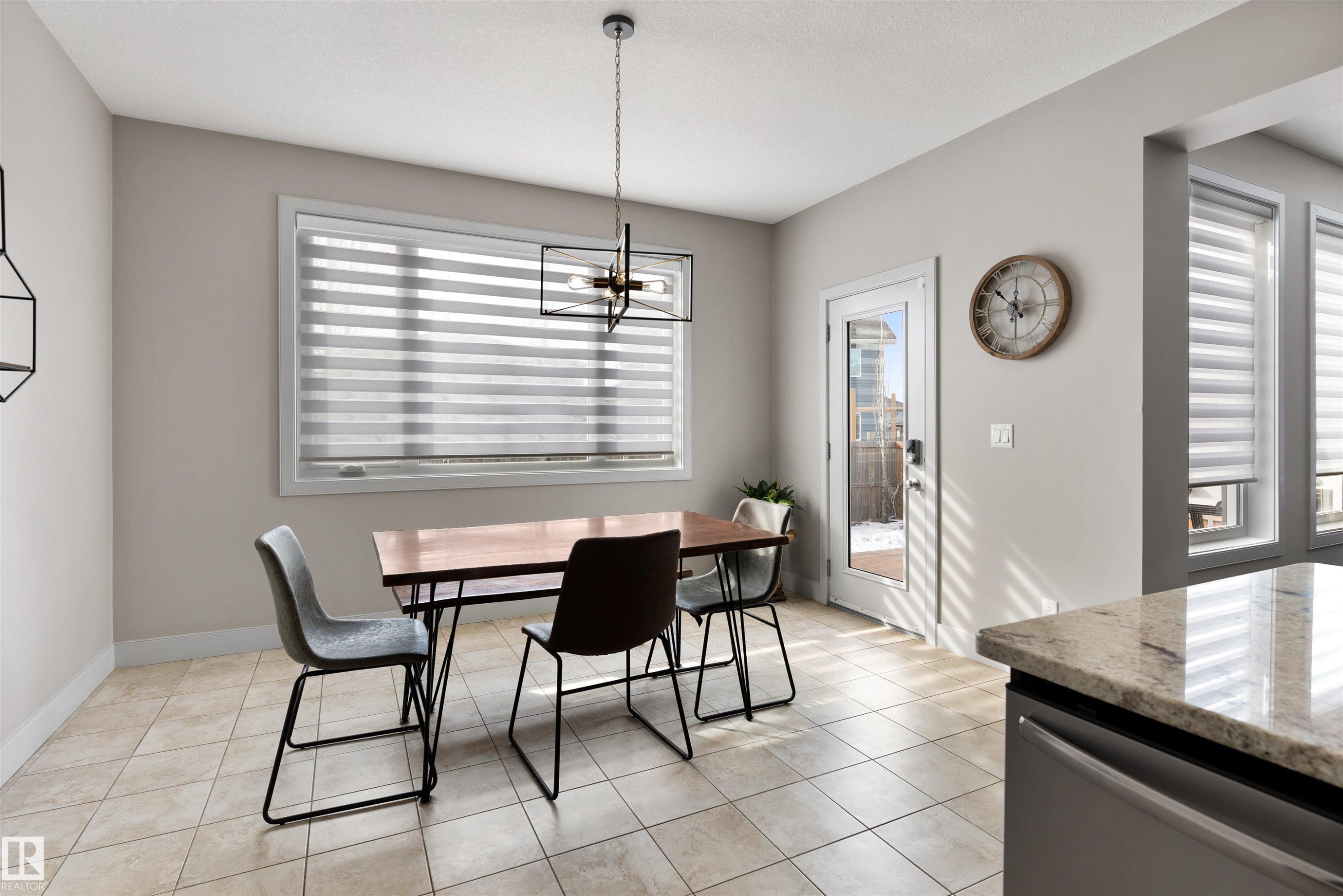 34 Nault Crescent, St. Albert, AB - Indoor Photo Showing Dining Room