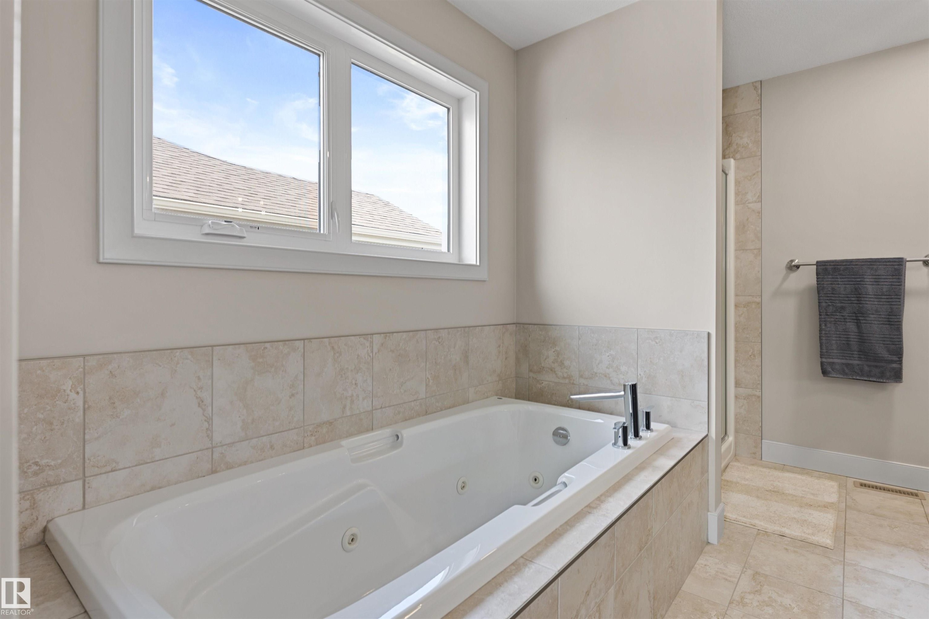 34 Nault Crescent, St. Albert, AB - Indoor Photo Showing Bathroom