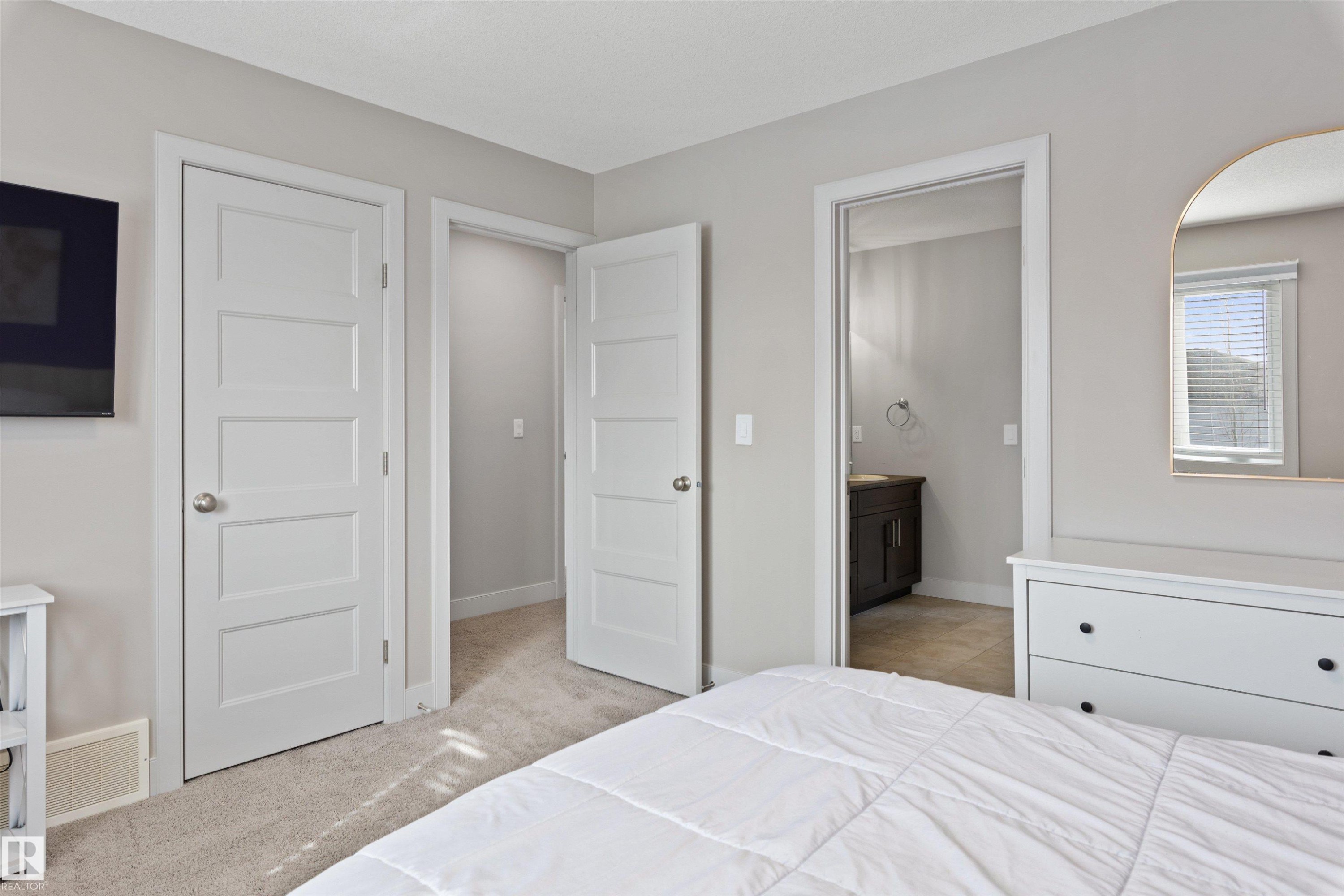 34 Nault Crescent, St. Albert, AB - Indoor Photo Showing Bedroom
