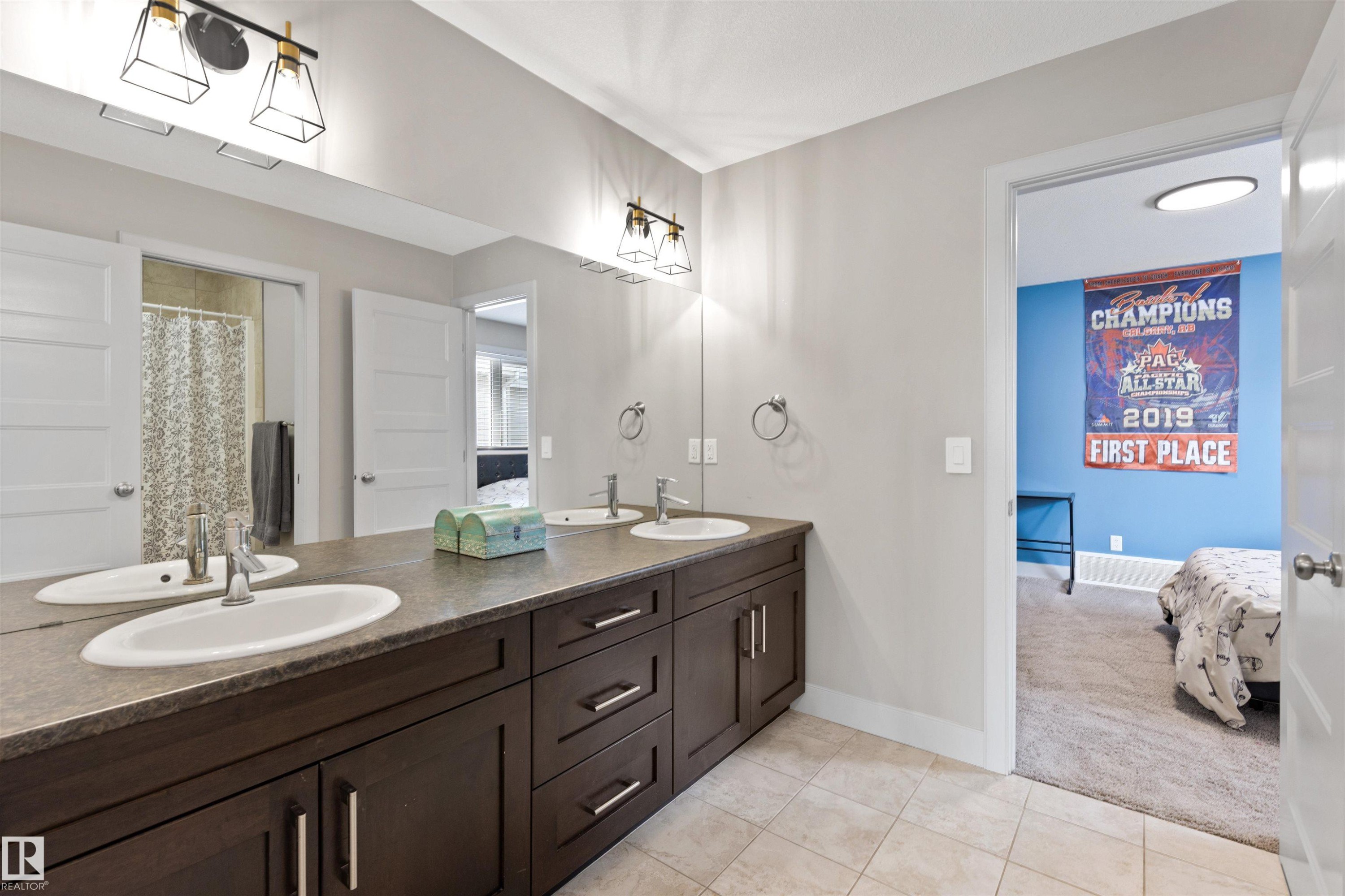 34 Nault Crescent, St. Albert, AB - Indoor Photo Showing Bathroom