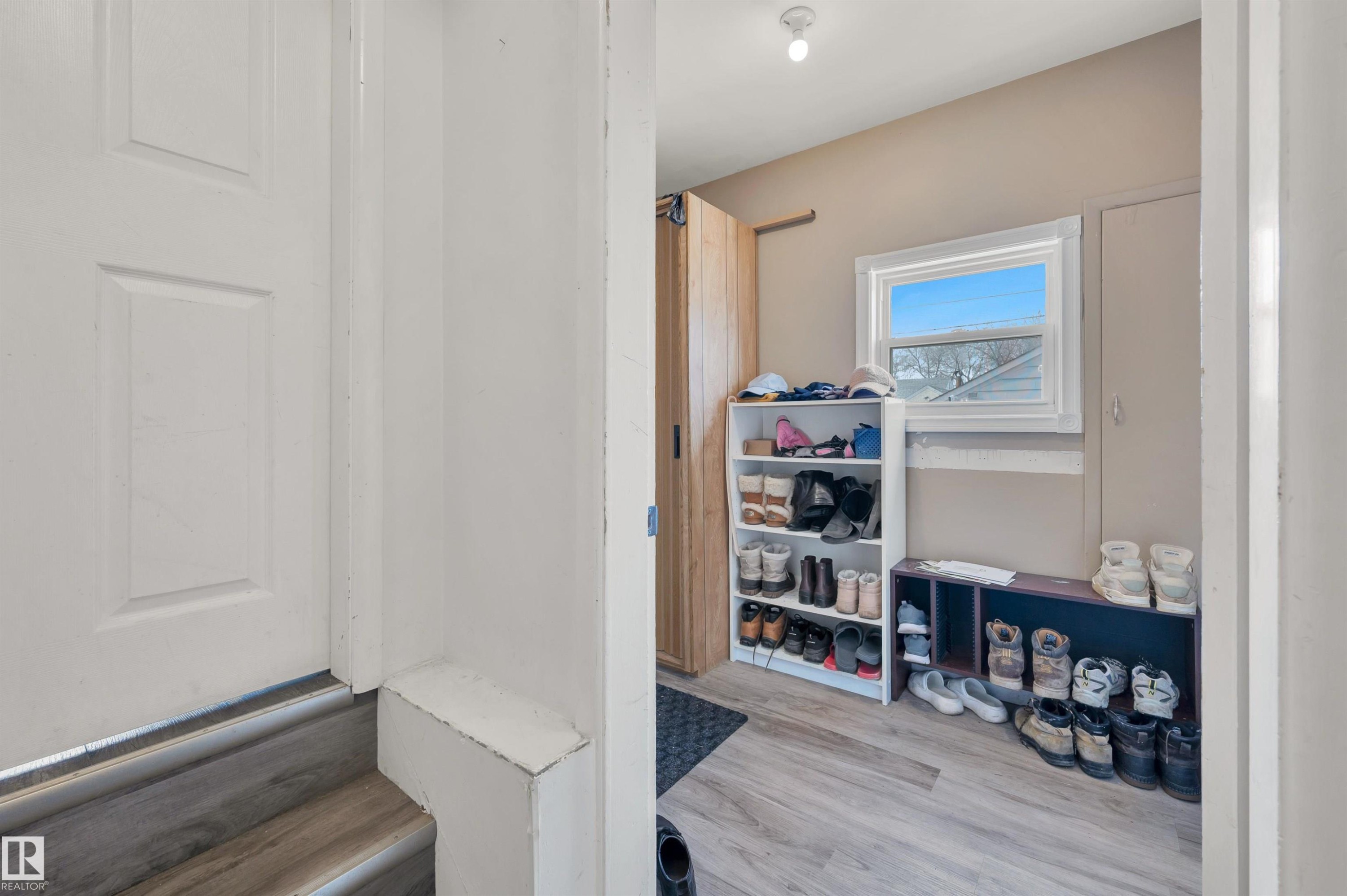 12436 75 Street, Edmonton, AB - Indoor Photo Showing Other Room