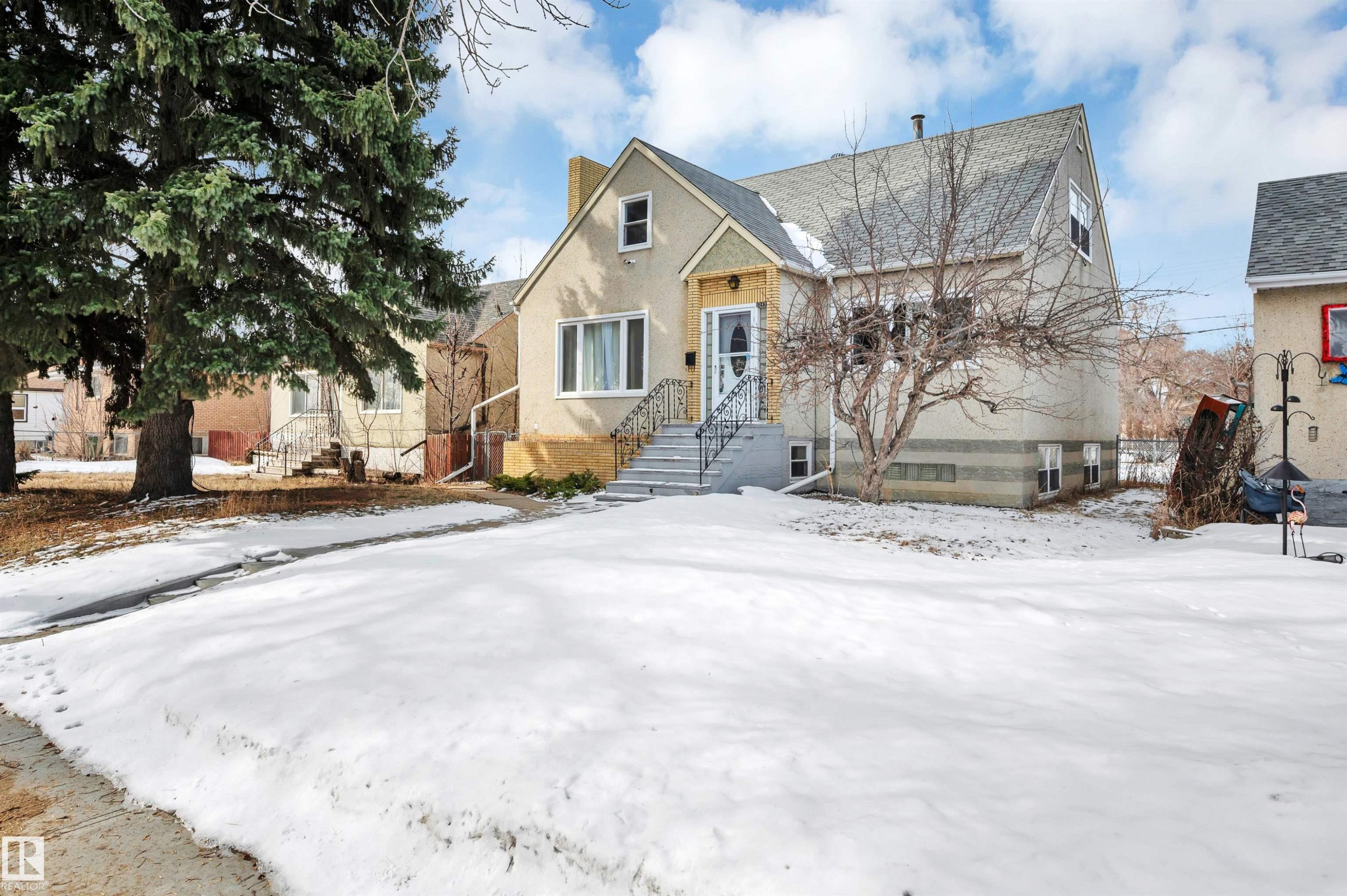 12436 75 Street, Edmonton, AB - Outdoor With Facade