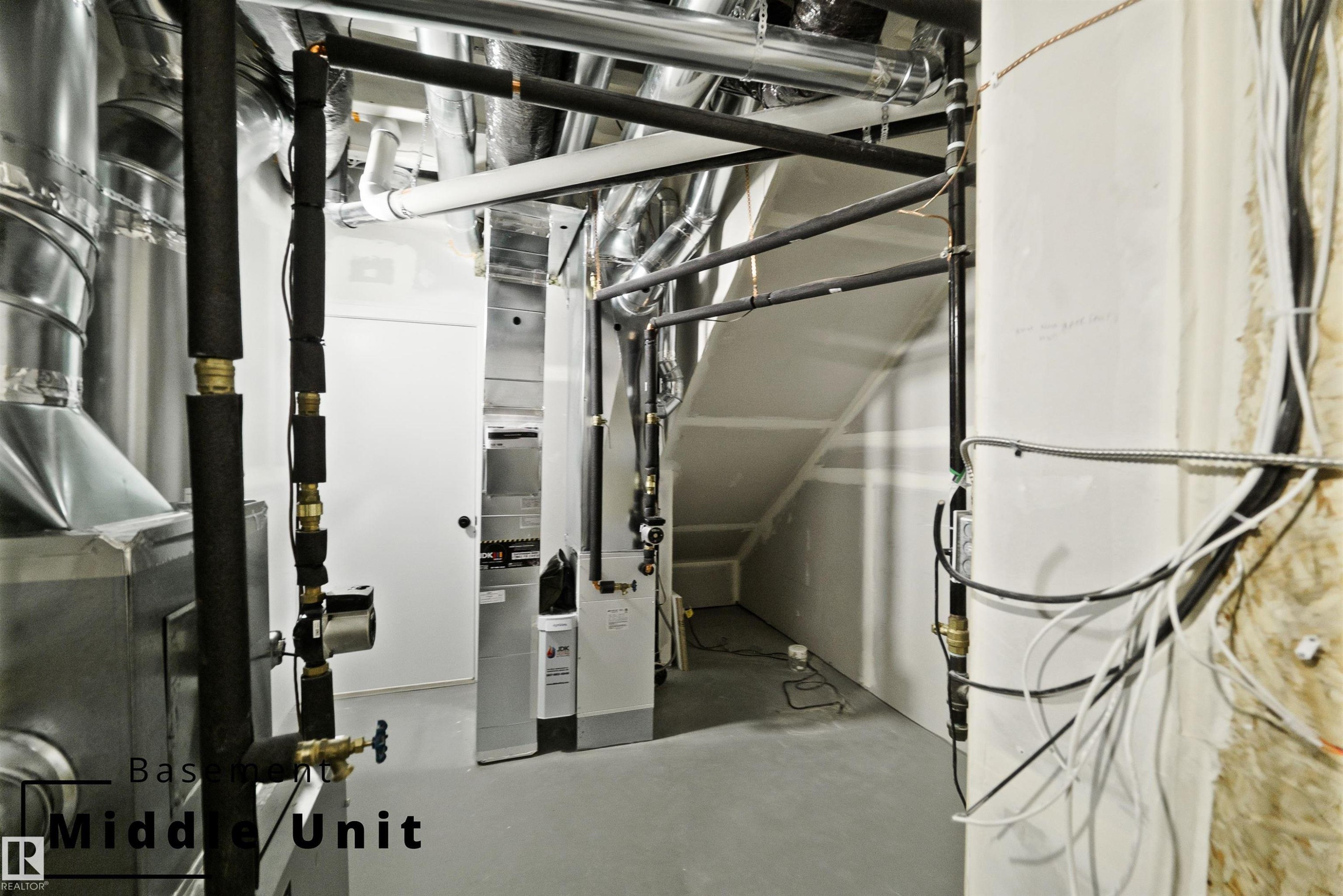 7694 174A Avenue, Edmonton, AB - Indoor Photo Showing Basement