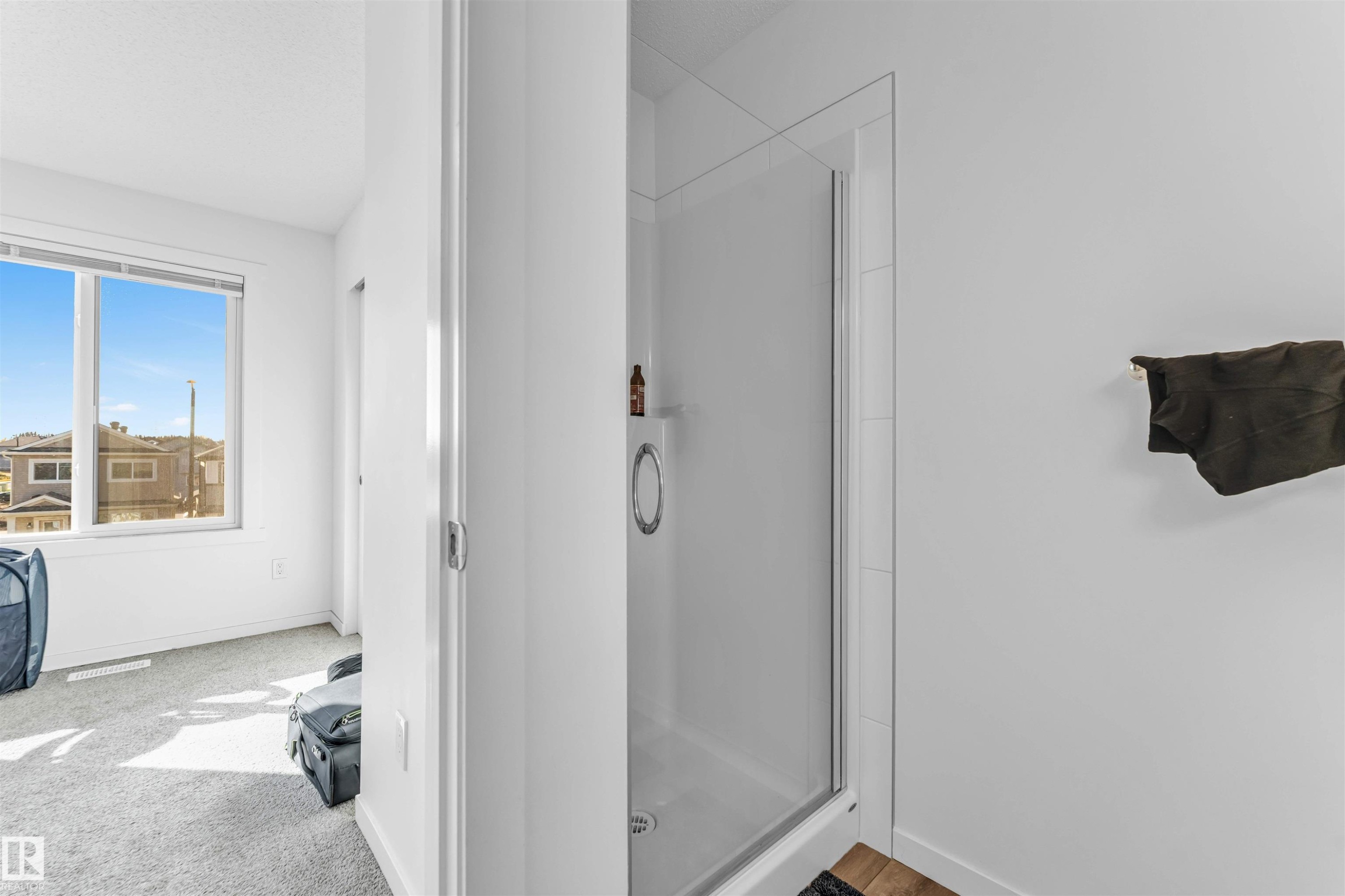 1106 Aster Boulevard, Edmonton, AB - Indoor