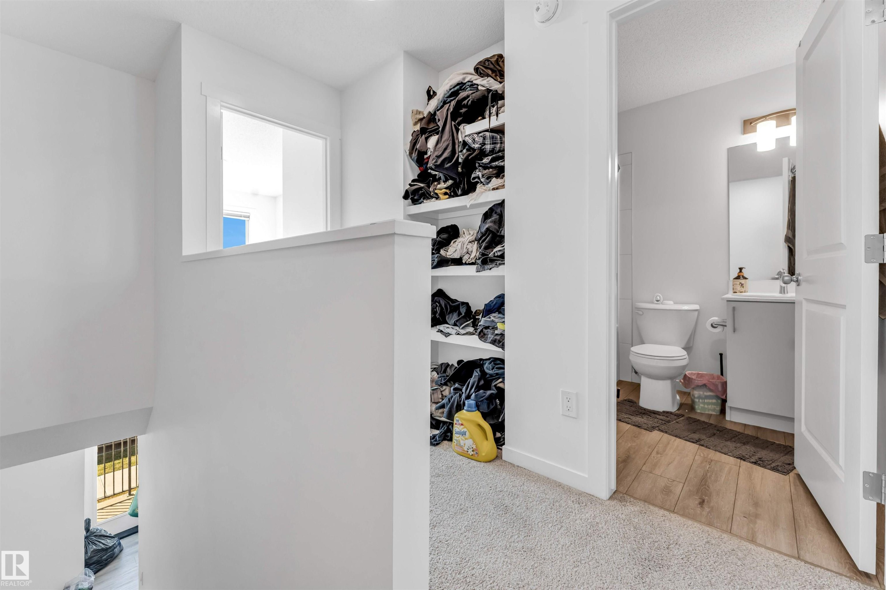 1106 Aster Boulevard, Edmonton, AB - Indoor Photo Showing Bathroom