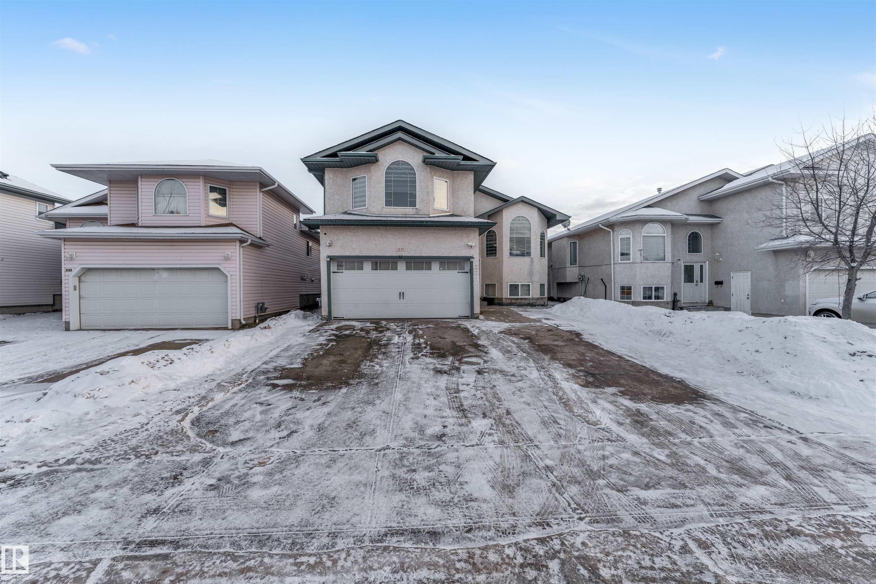 3139 34B Avenue, Edmonton, AB - Outdoor With Facade