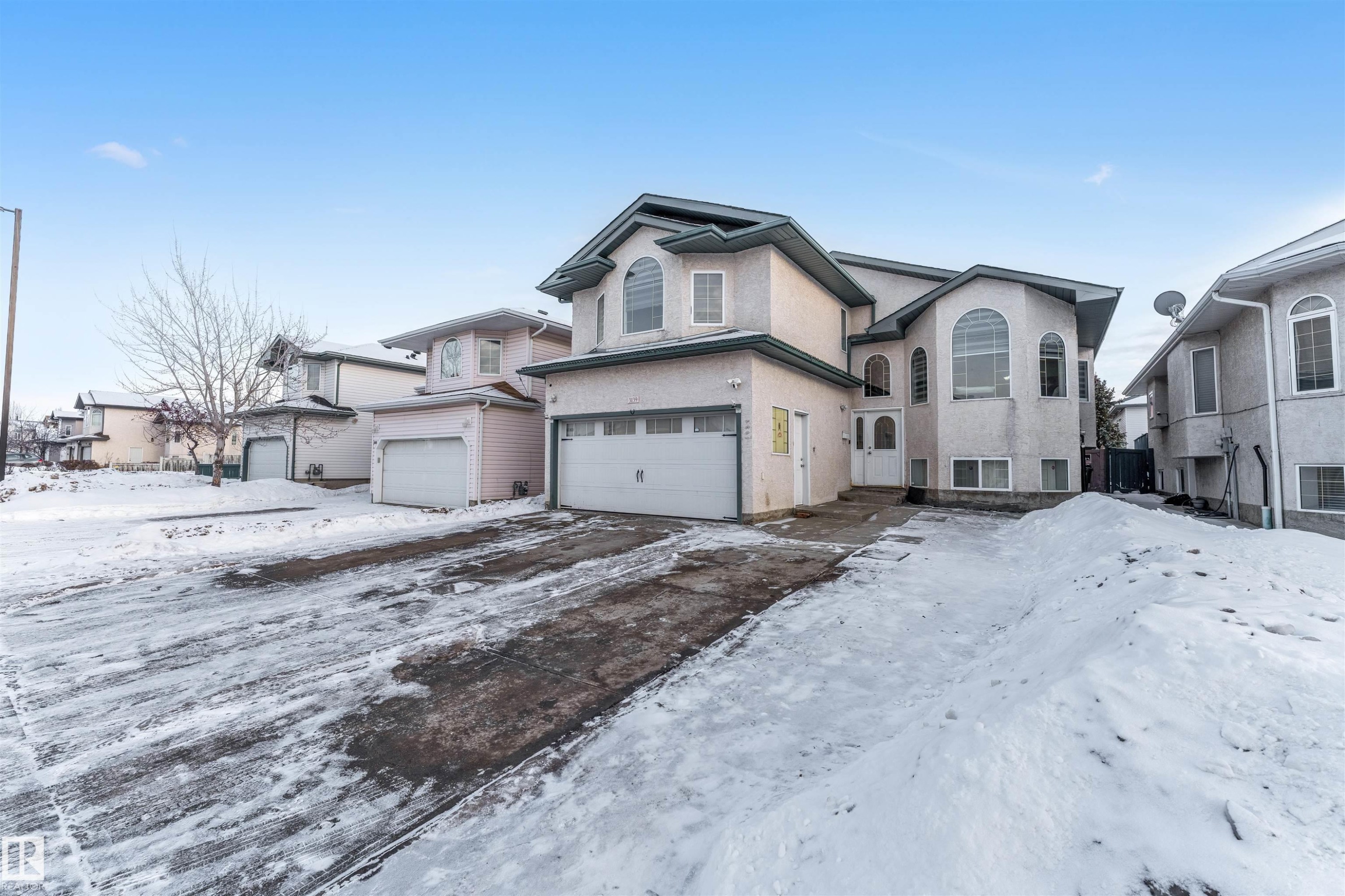 3139 34B Avenue, Edmonton, AB - Outdoor With Facade