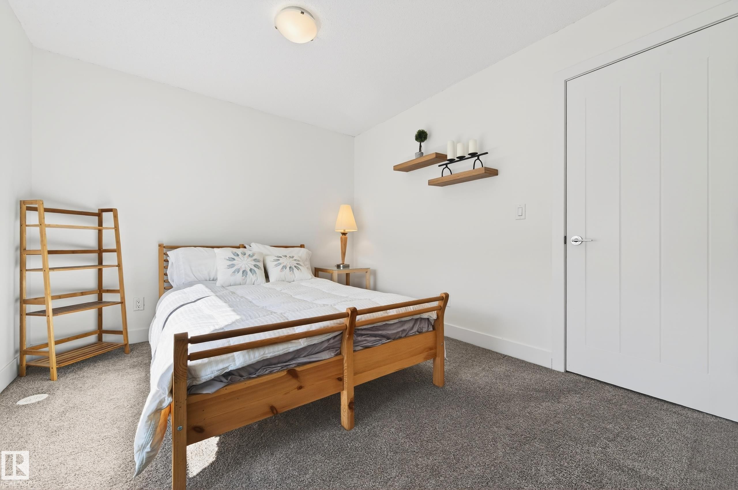 33 804 Welsh Drive, Edmonton, AB - Indoor Photo Showing Bedroom