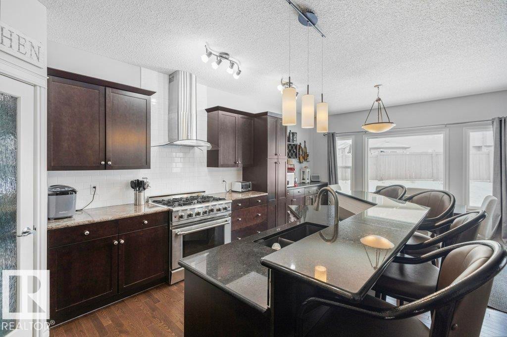 6105 17A Avenue, Edmonton, AB - Indoor Photo Showing Kitchen With Upgraded Kitchen