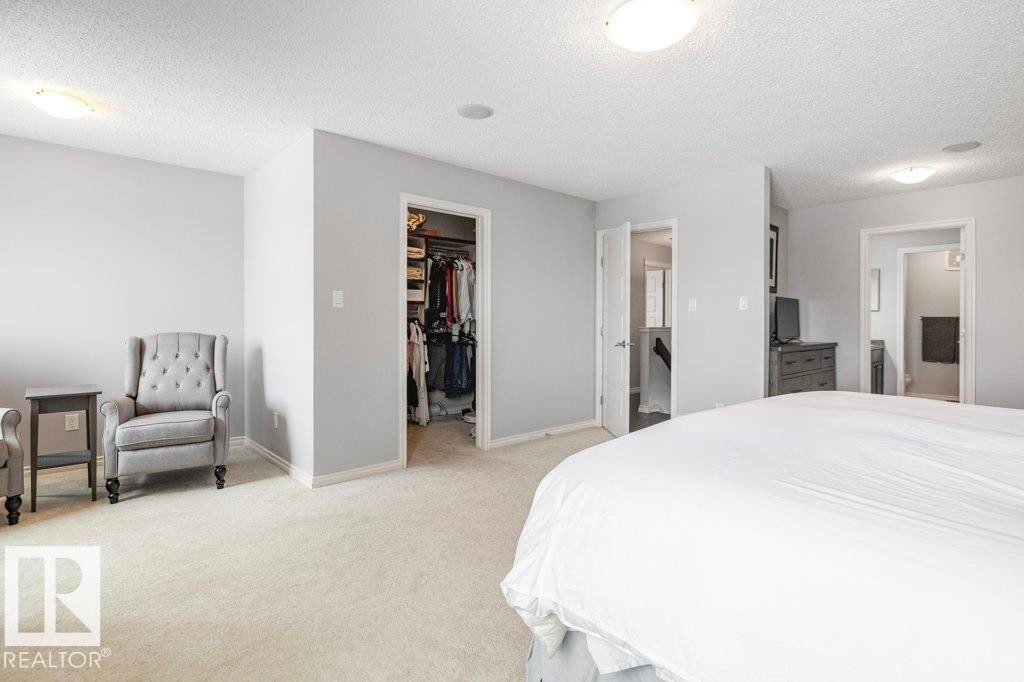 6105 17A Avenue, Edmonton, AB - Indoor Photo Showing Bedroom