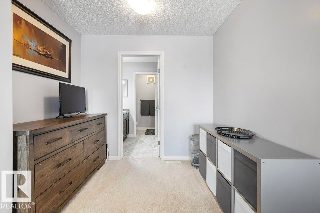 6105 17A Avenue, Edmonton, AB - Indoor