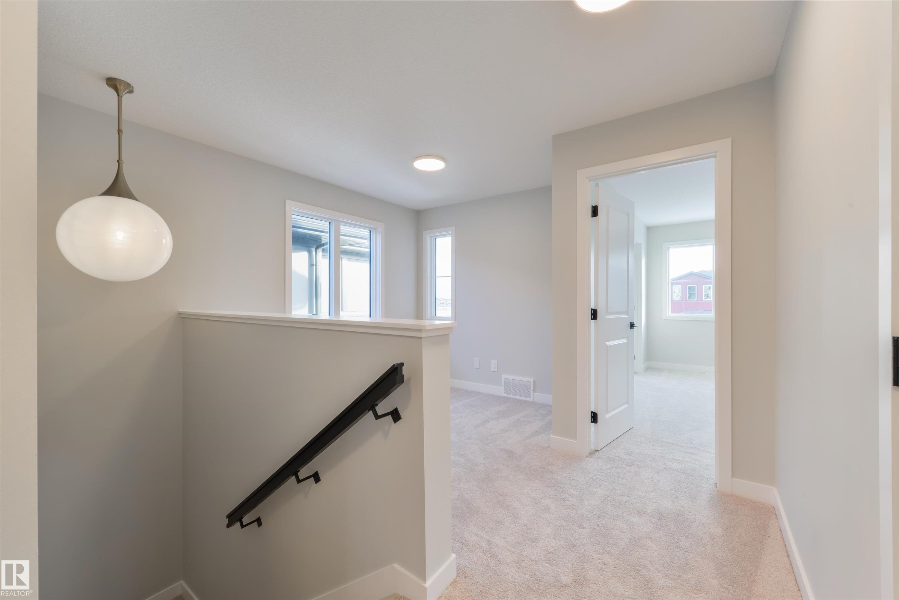 13 Cobblestone Gate, Spruce Grove, AB - Indoor Photo Showing Other Room
