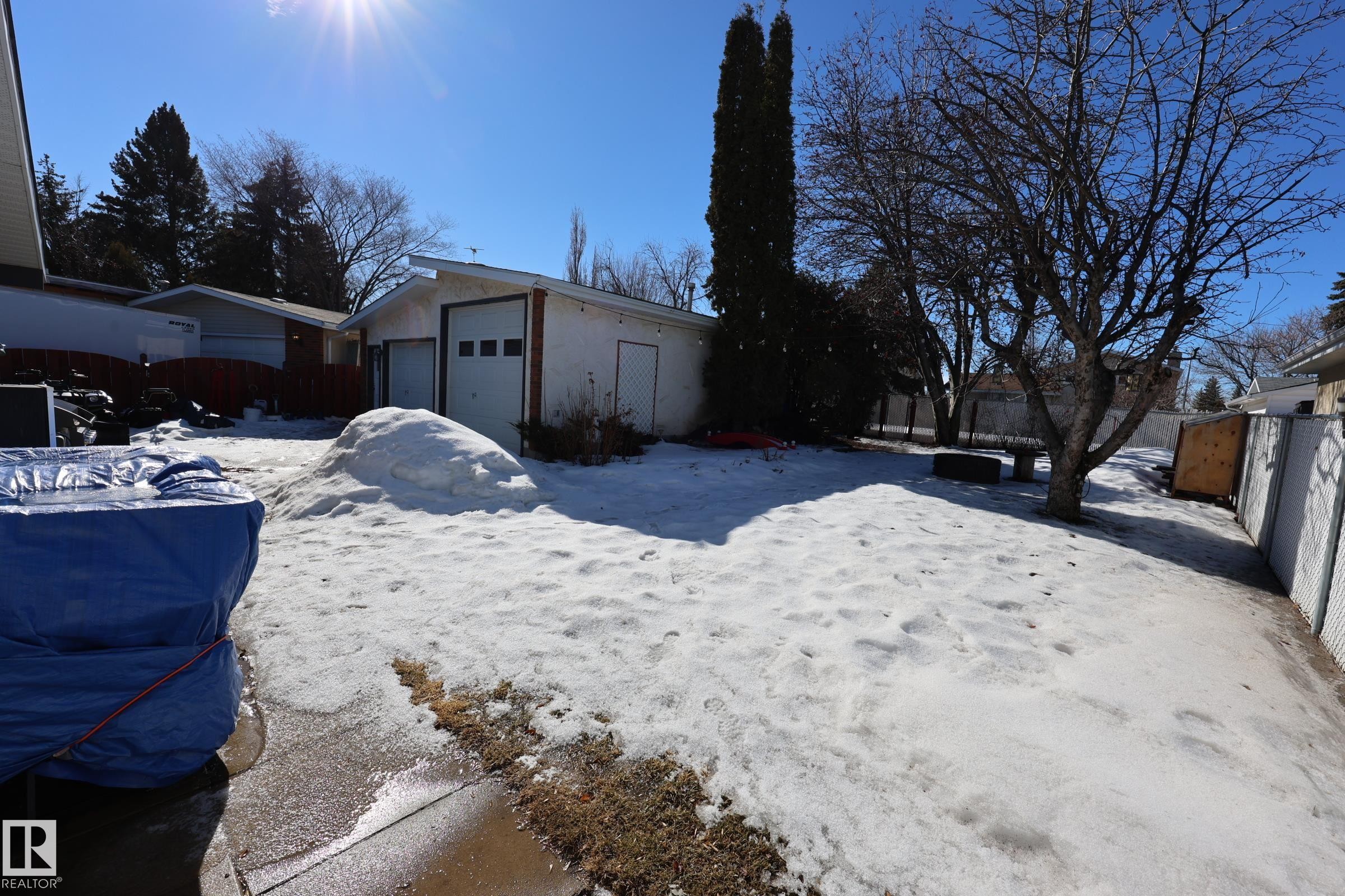 37 Armstrong Crescent, Leduc, AB - Outdoor