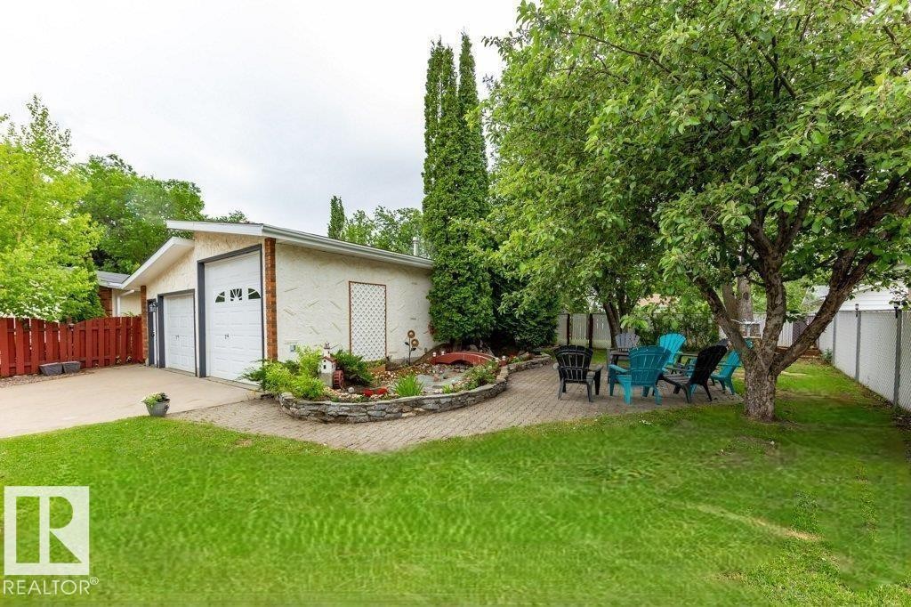 37 Armstrong Crescent, Leduc, AB - Outdoor