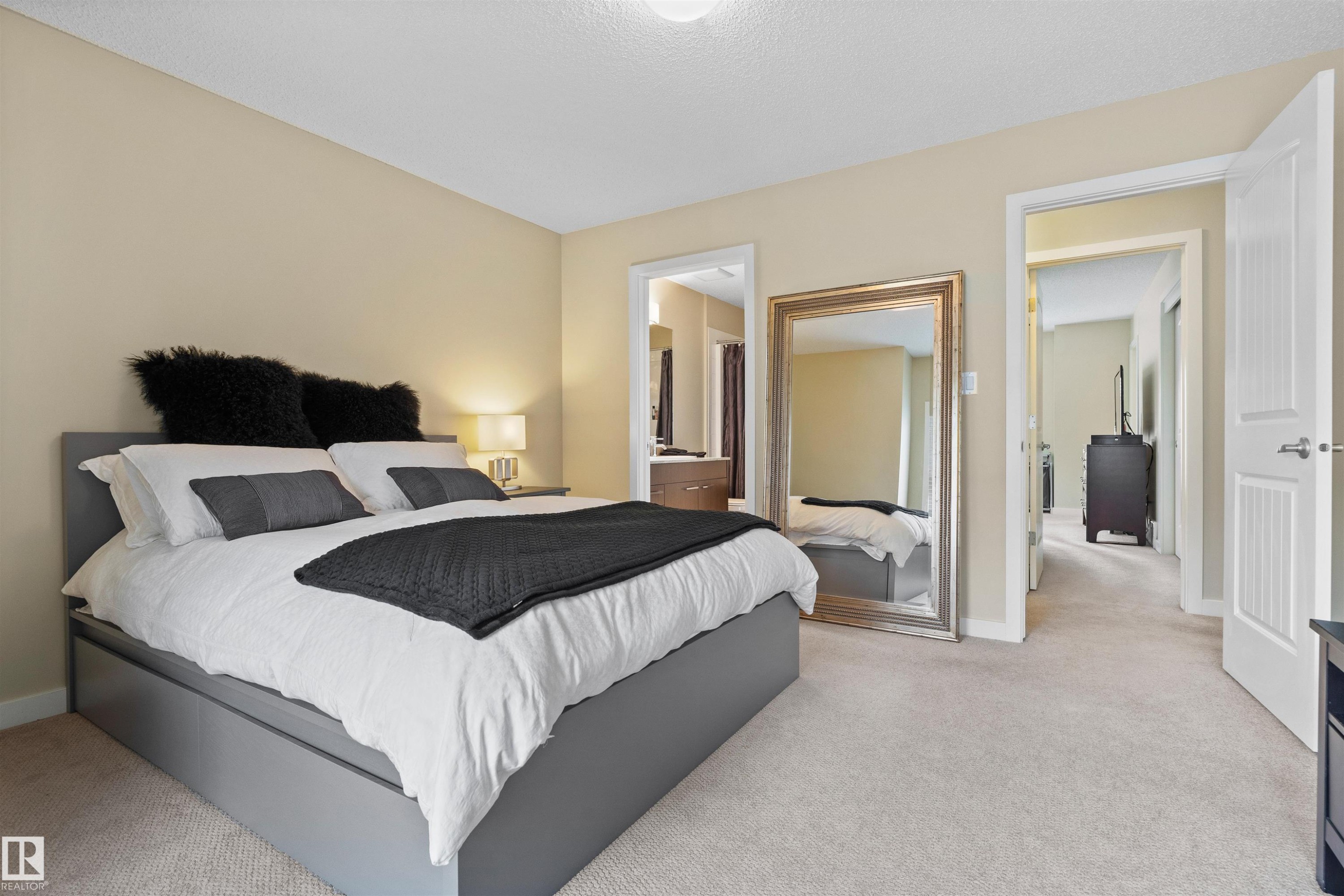 #25 655 Watt Blvd, Edmonton, AB - Indoor Photo Showing Bedroom