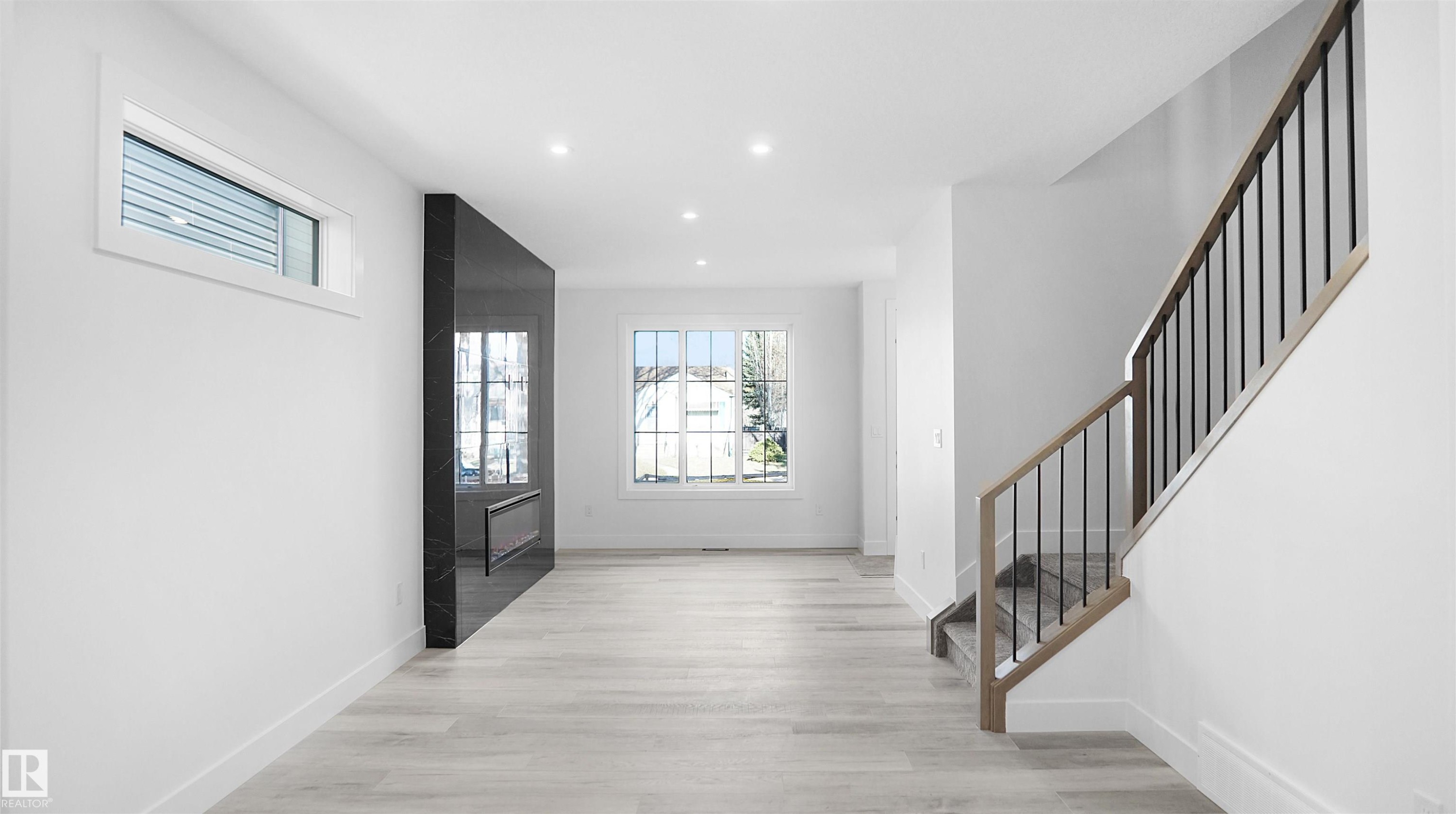 11706 126 Street, Edmonton, AB - Indoor Photo Showing Other Room