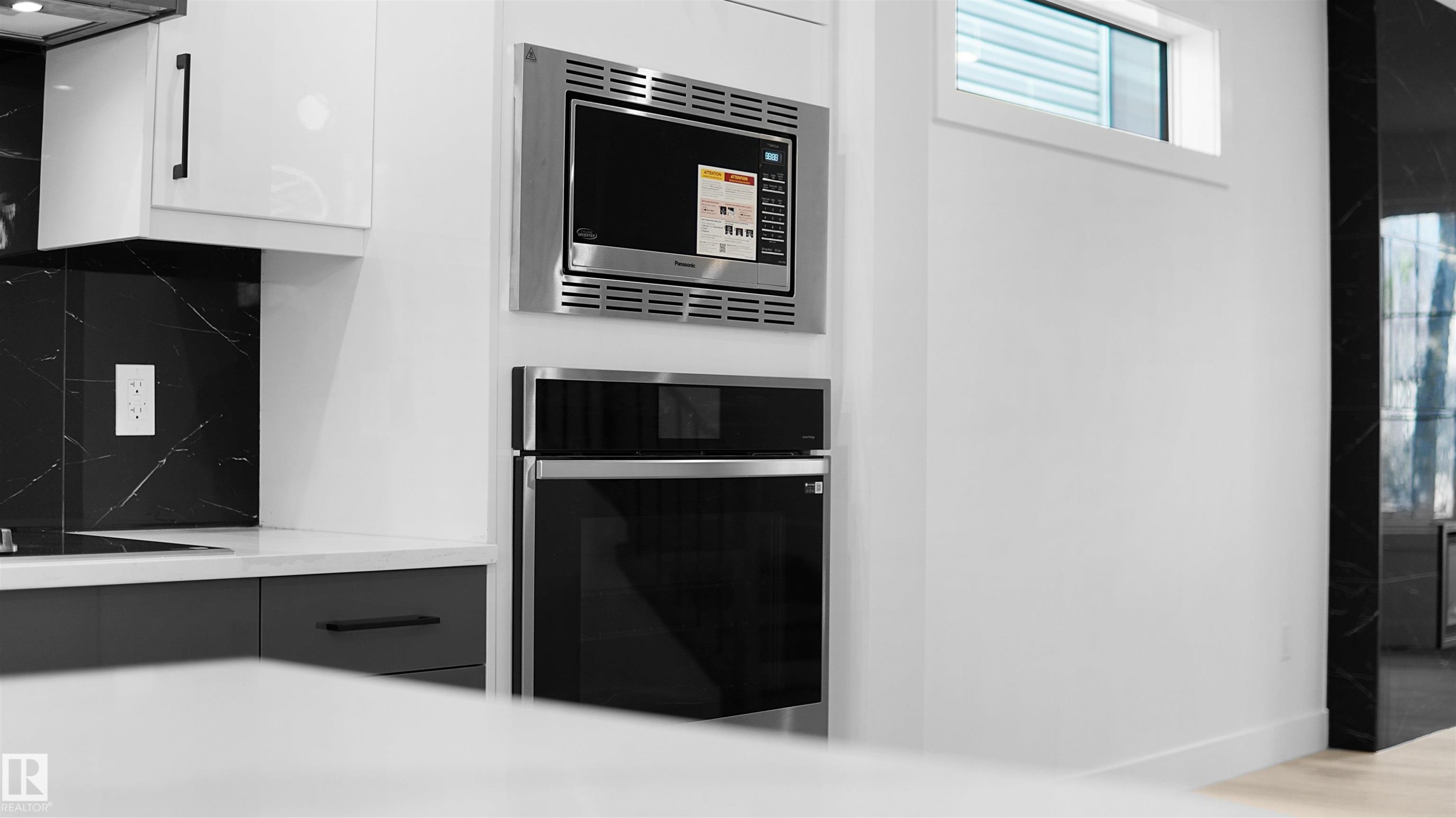 11706 126 Street, Edmonton, AB - Indoor