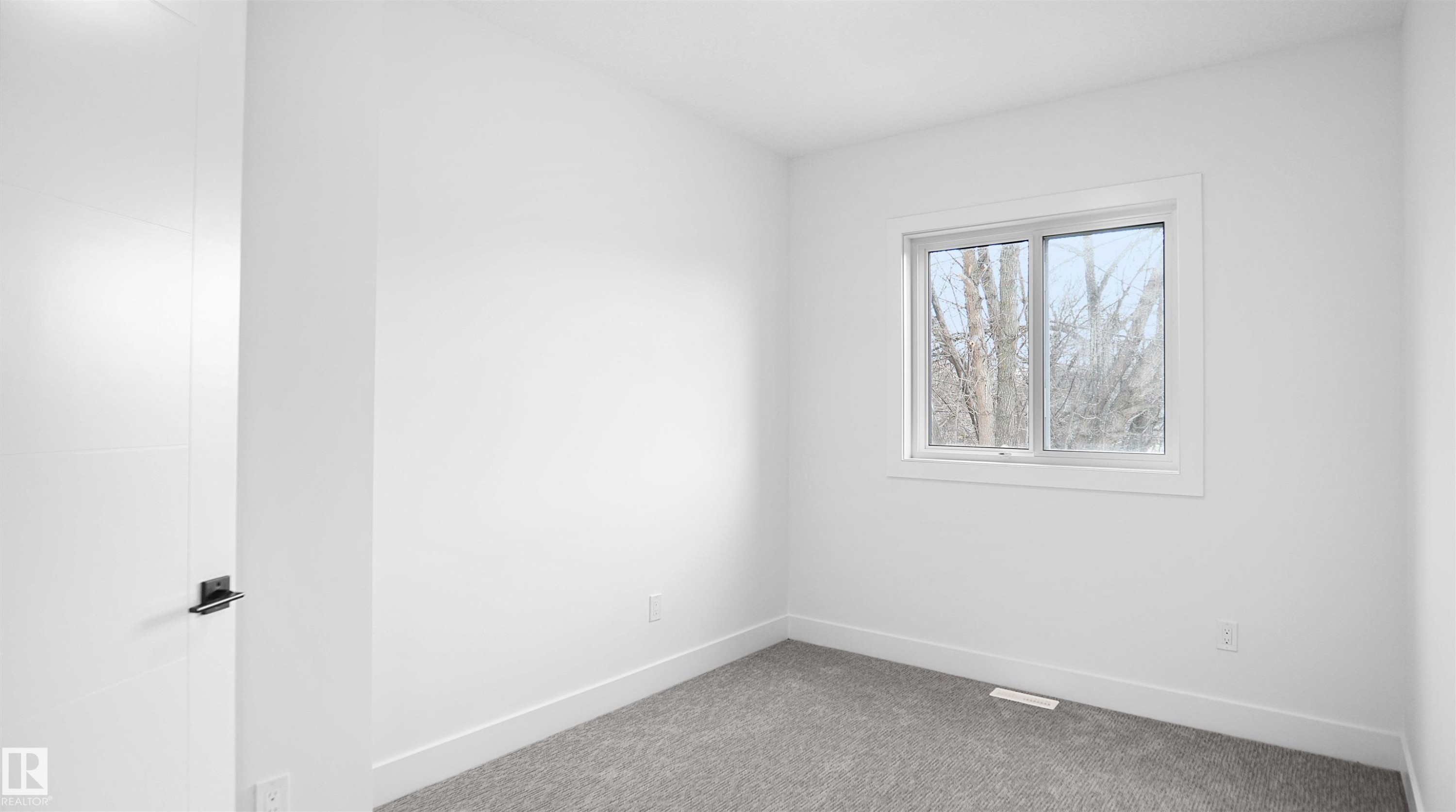 11706 126 Street, Edmonton, AB - Indoor Photo Showing Other Room