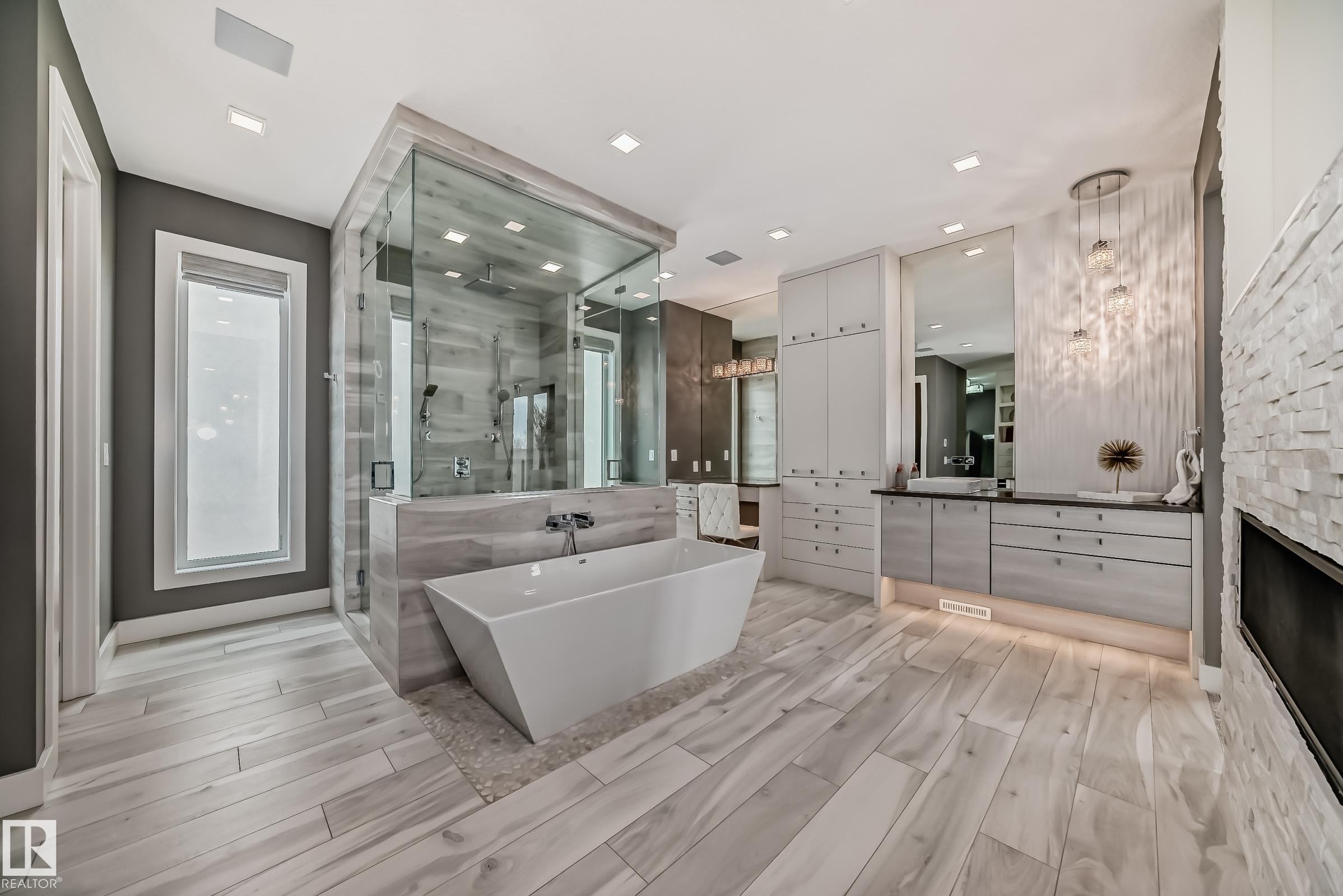 4129 Cameron Heights Point, Edmonton, AB - Indoor