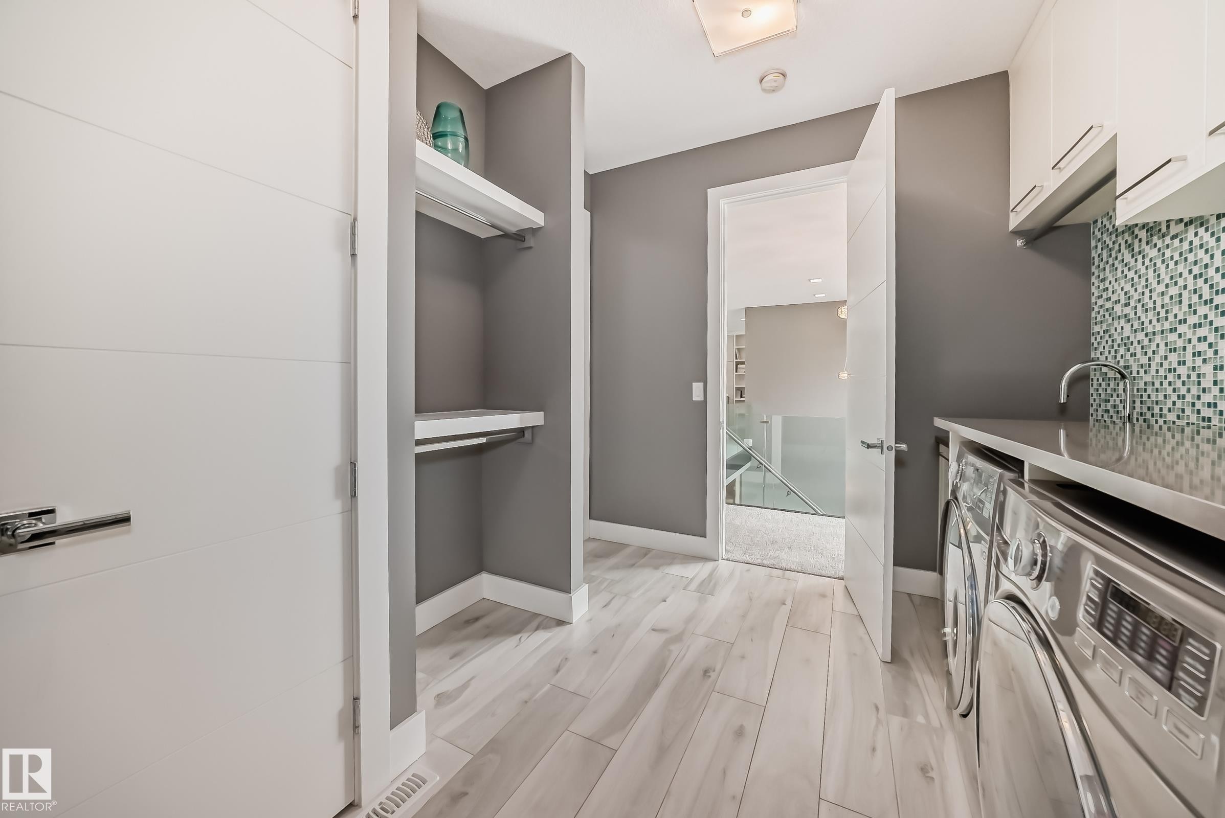 4129 Cameron Heights Point, Edmonton, AB - Indoor Photo Showing Other Room