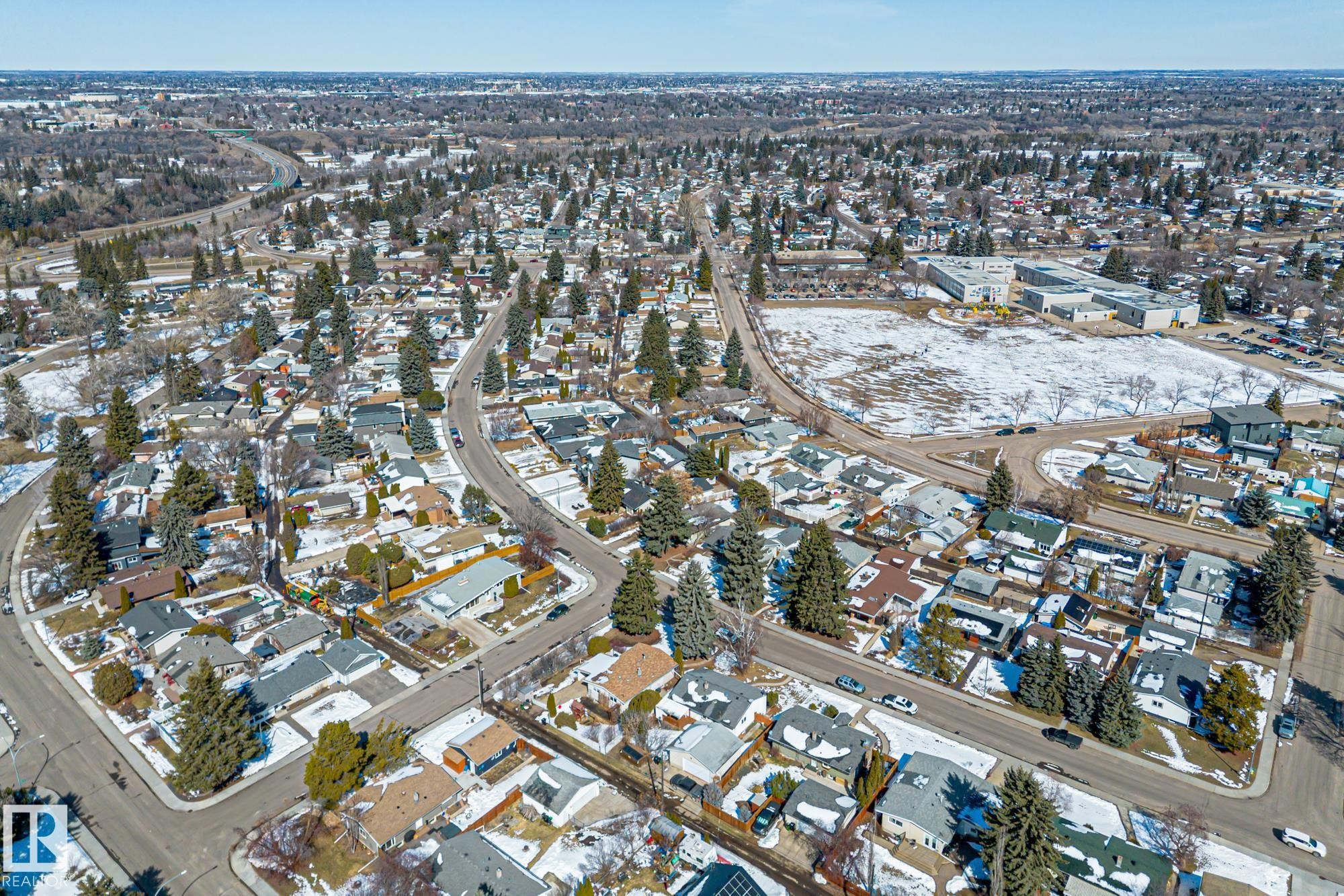 6511 103 Avenue, Edmonton, AB - Outdoor With View