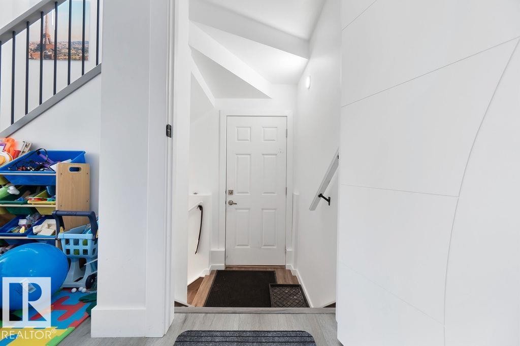 16 Raspberry Road, St. Albert, AB - Indoor Photo Showing Other Room