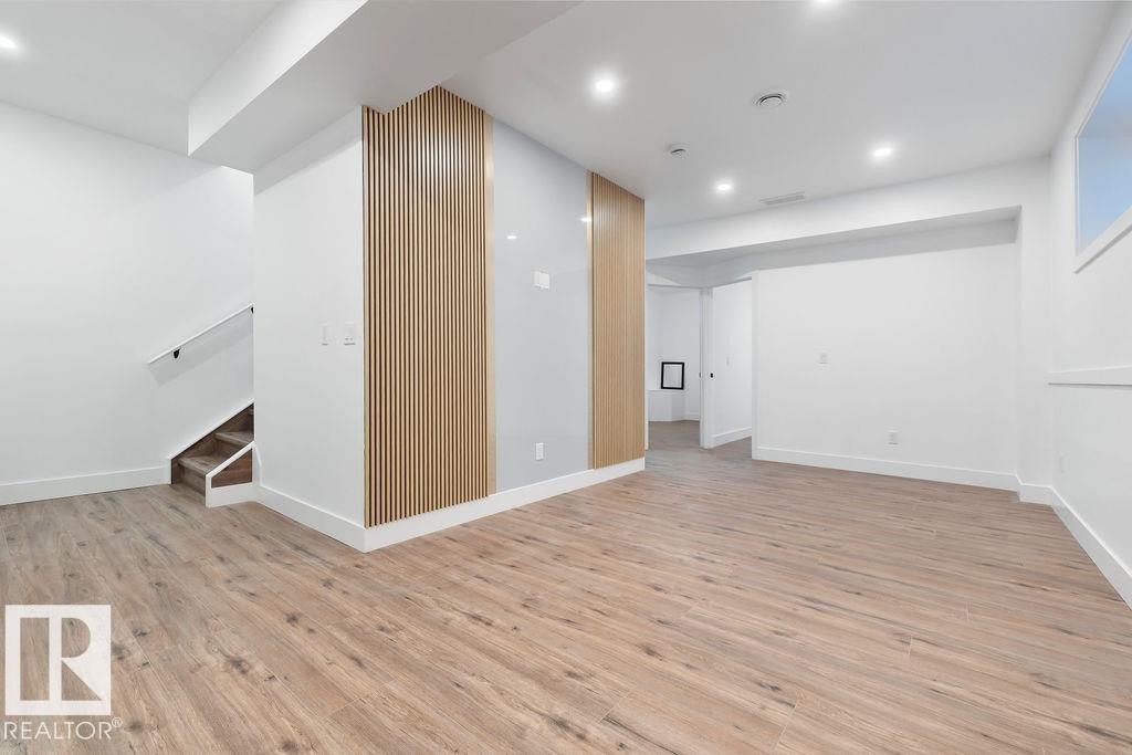 16 Raspberry Road, St. Albert, AB - Indoor Photo Showing Other Room