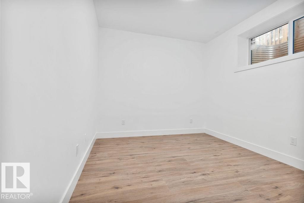 16 Raspberry Road, St. Albert, AB - Indoor Photo Showing Other Room